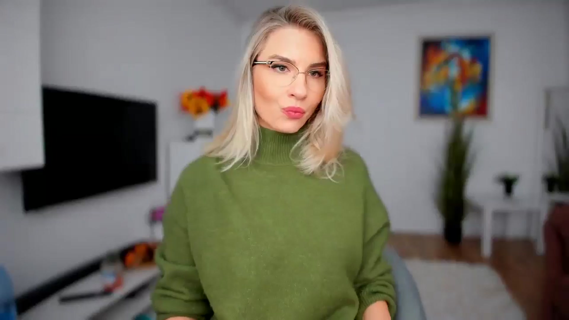 Gallery image thumbnail from AlyMiss's myfreecams stream on, 11/17/2025, 09:26 image 13 of 20