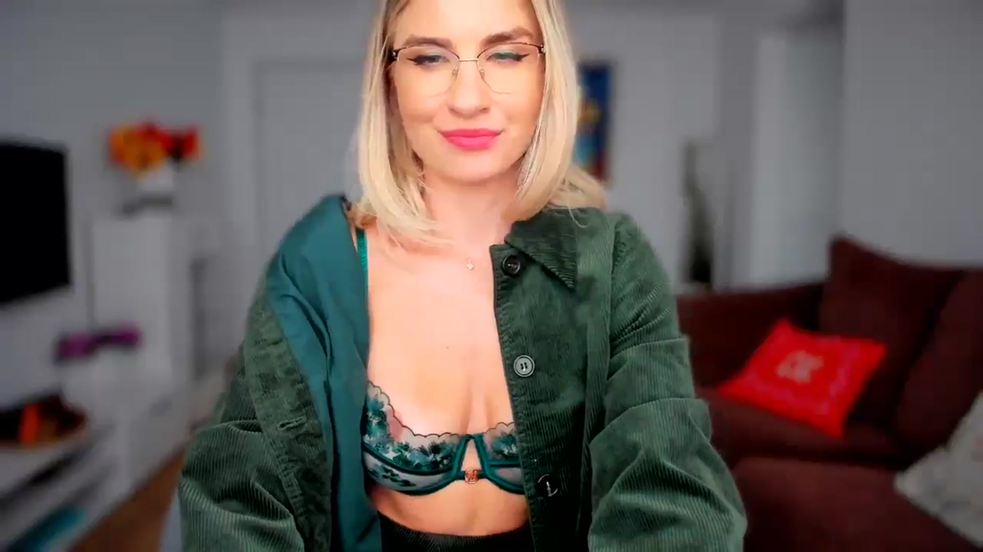Gallery image thumbnail from AlyMiss's myfreecams stream on, 11/20/2025, 13:24 image 17 of 20