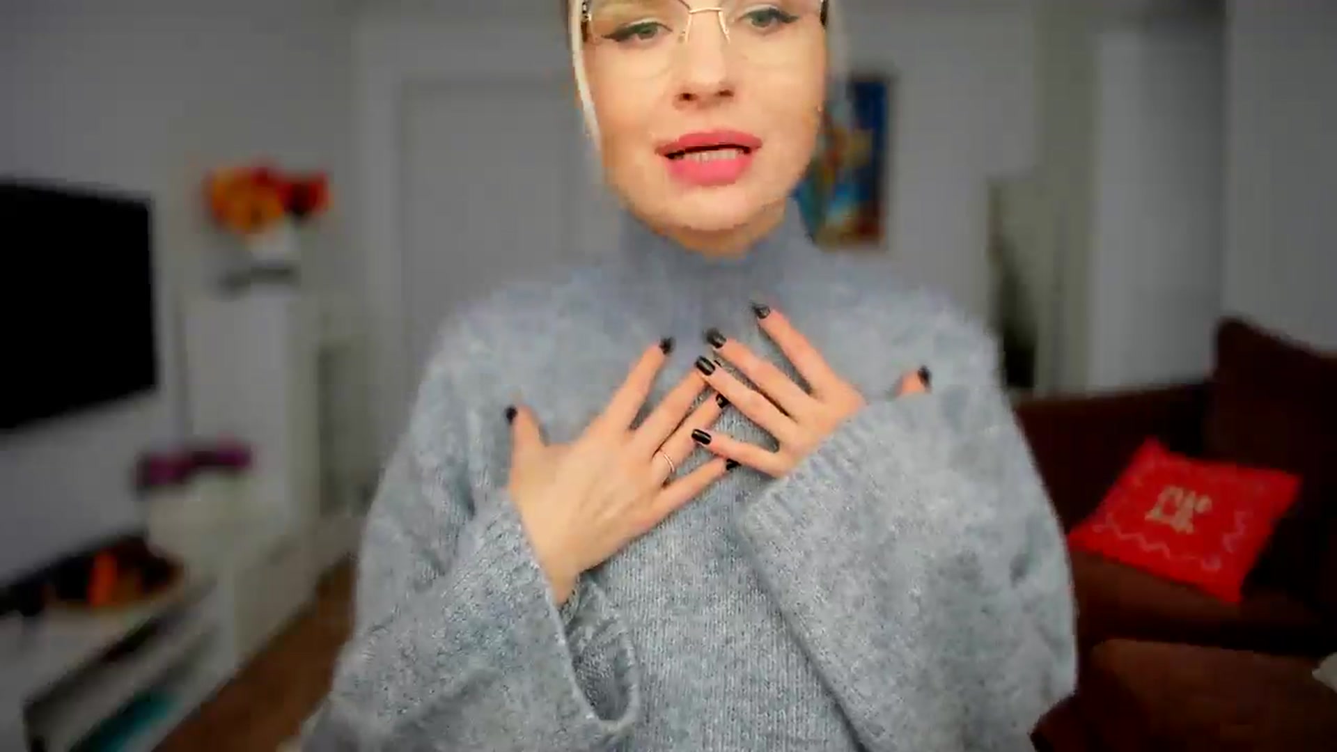 Gallery image thumbnail from AlyMiss's myfreecams stream on, 11/21/2025, 12:43 image 15 of 20