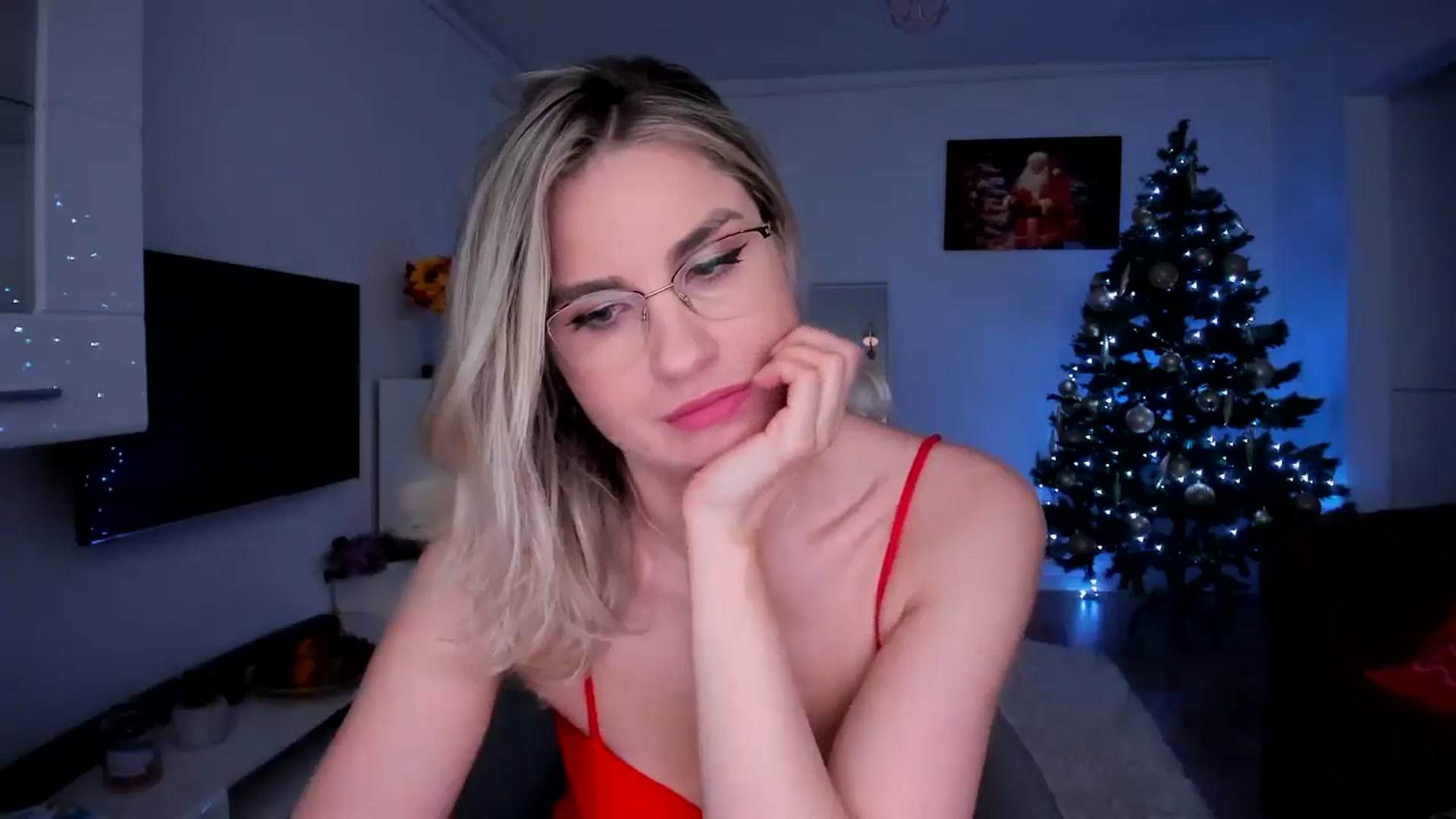 Gallery image thumbnail from AlyMiss's myfreecams stream on, 12/05/2025, 13:55 image 5 of 20