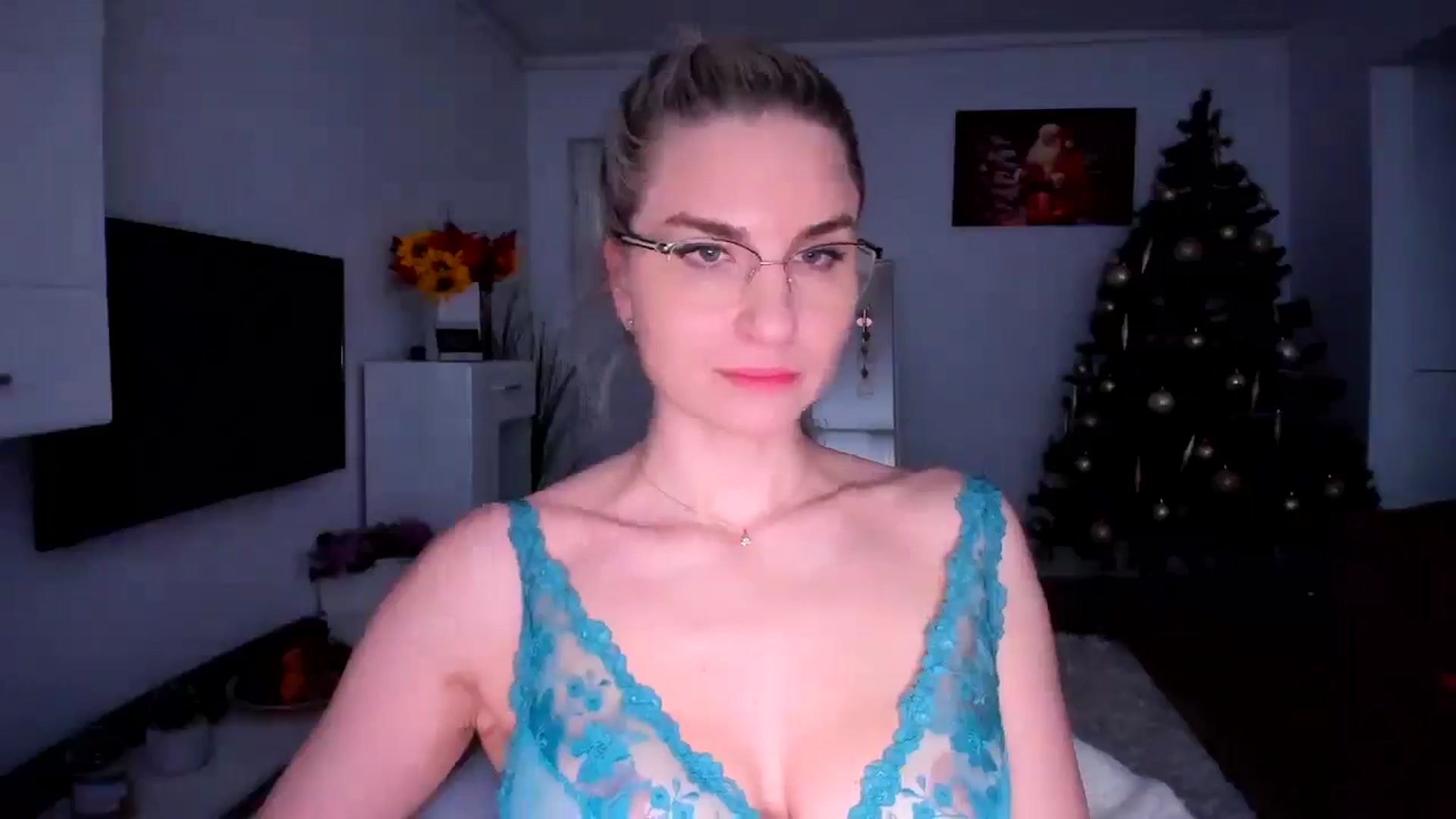 Gallery image thumbnail from AlyMiss's myfreecams stream on, 12/10/2025, 14:56 image 9 of 20