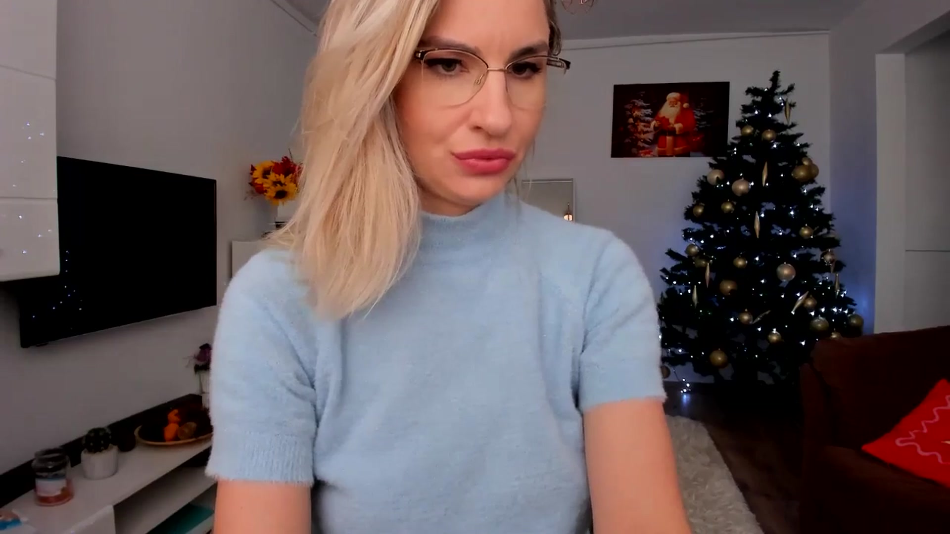 Gallery image thumbnail from AlyMiss's myfreecams stream on, 12/16/2025, 10:14 image 10 of 20