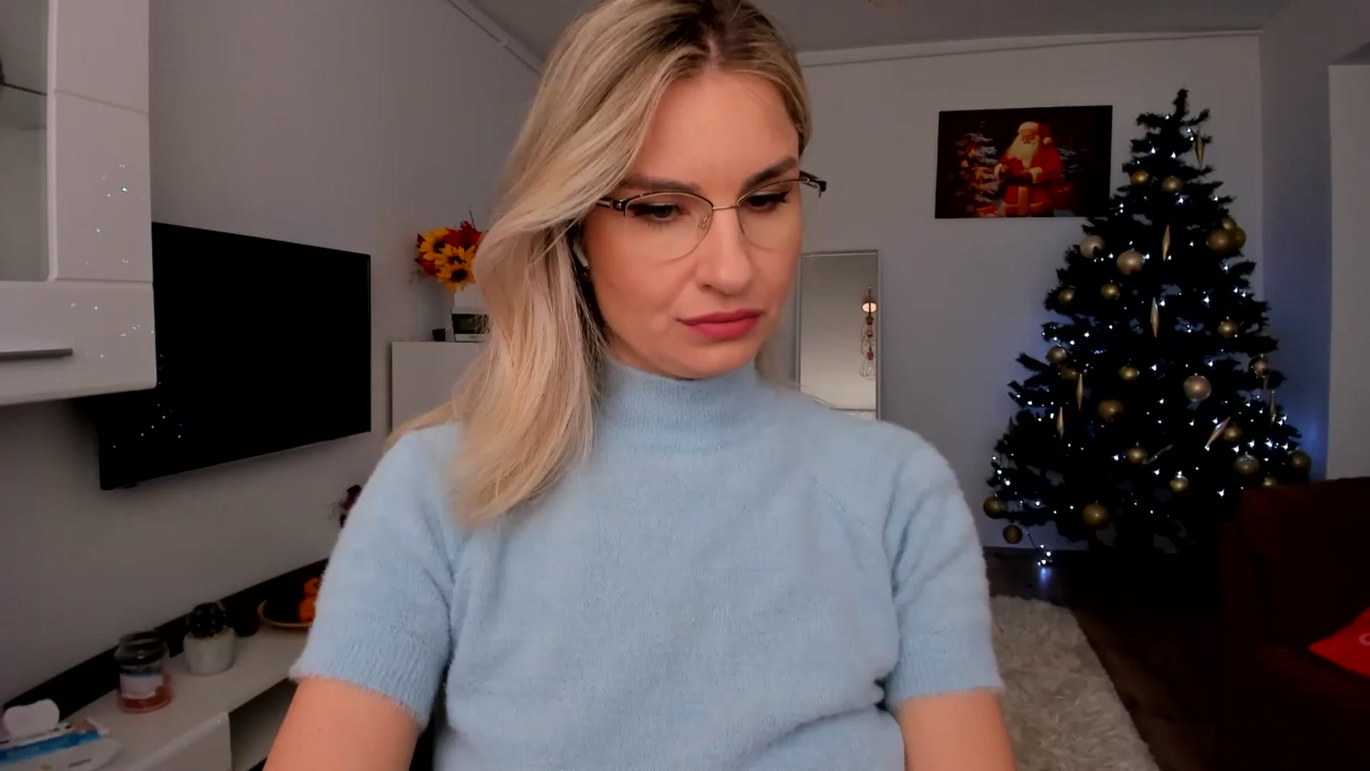 Gallery image thumbnail from AlyMiss's myfreecams stream on, 12/16/2025, 10:14 image 11 of 20