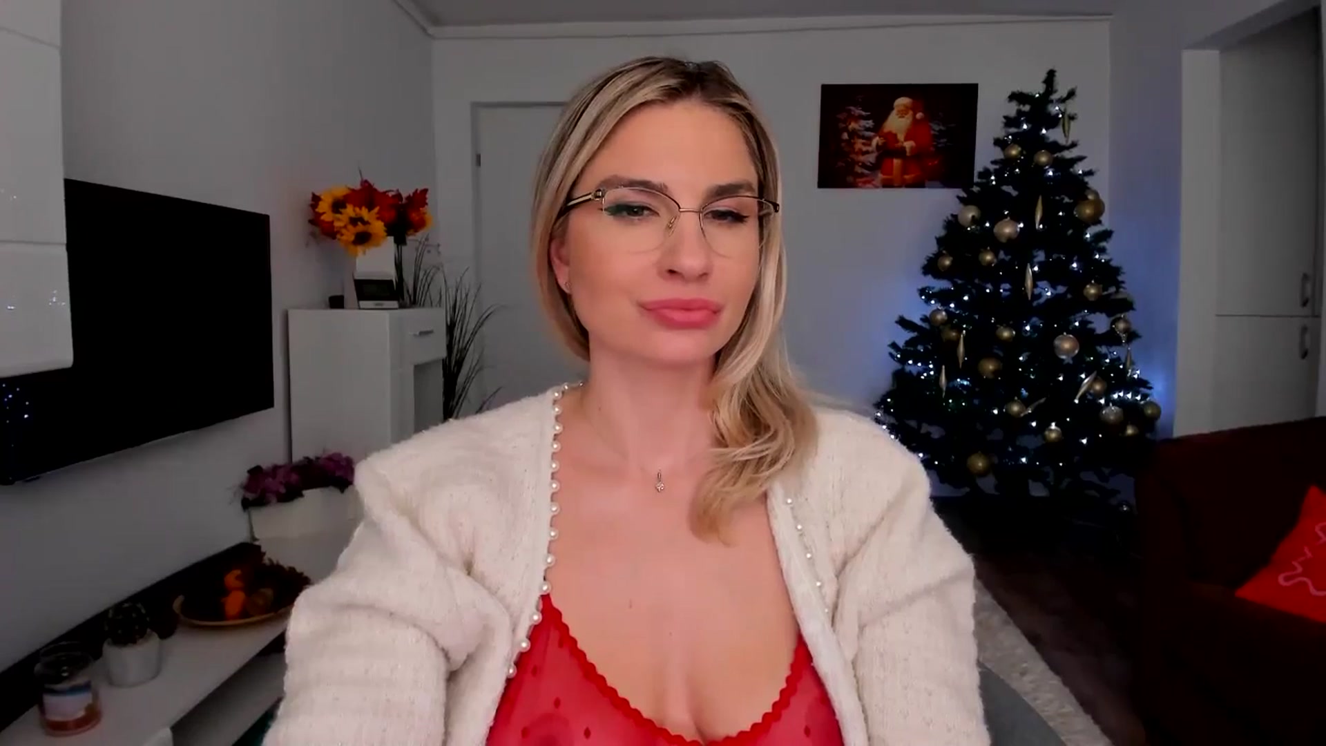Gallery image thumbnail from AlyMiss's myfreecams stream on, 12/17/2025, 12:55 image 2 of 20