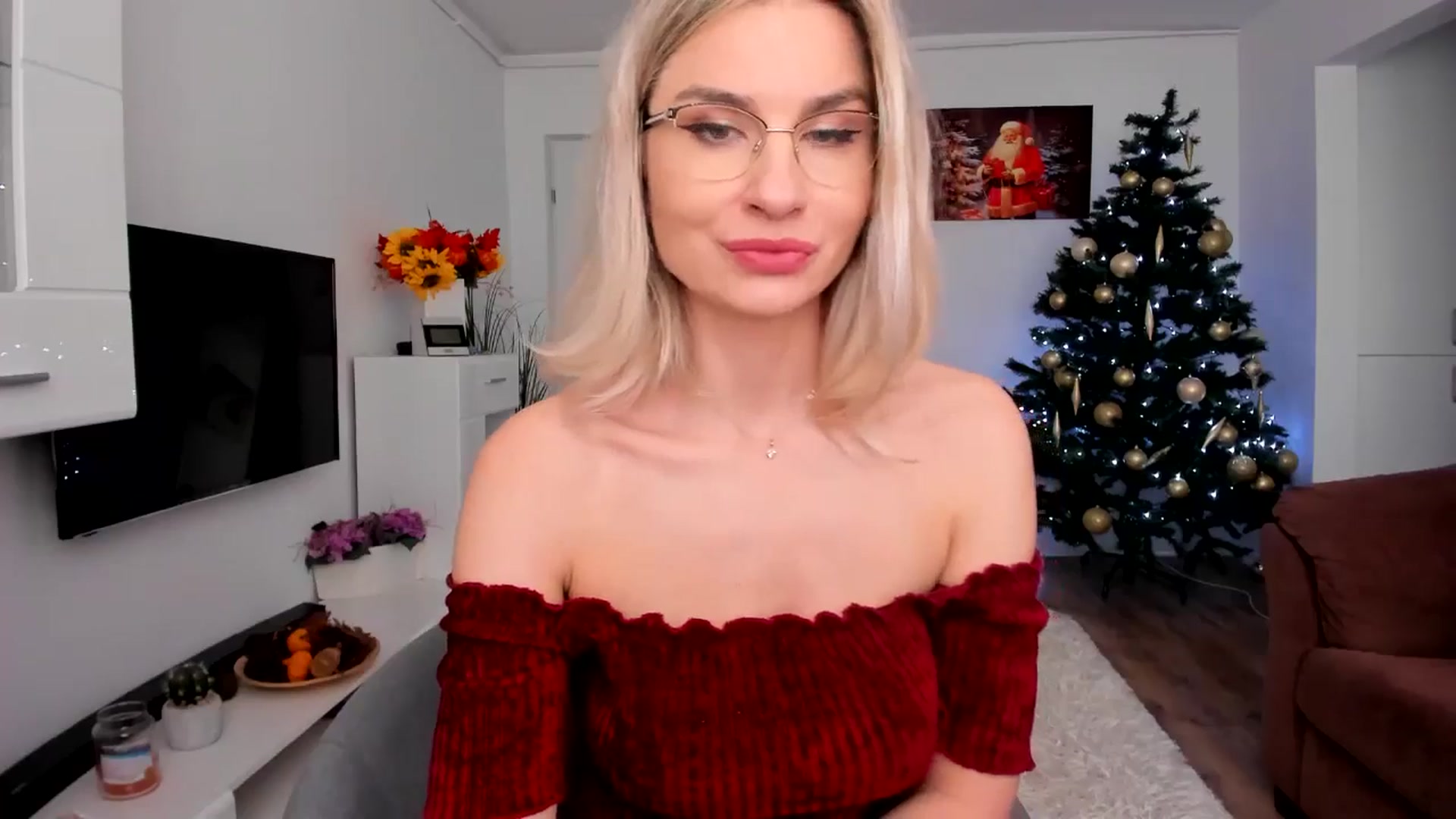 Gallery image thumbnail from AlyMiss's myfreecams stream on, 12/18/2025, 09:00 image 8 of 20