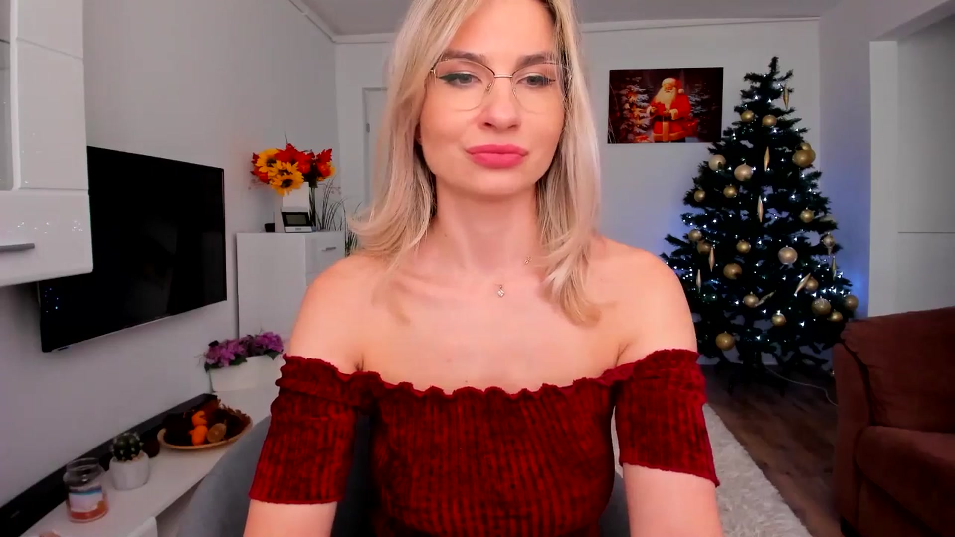 Gallery image thumbnail from AlyMiss's myfreecams stream on, 12/18/2025, 09:00 image 11 of 20