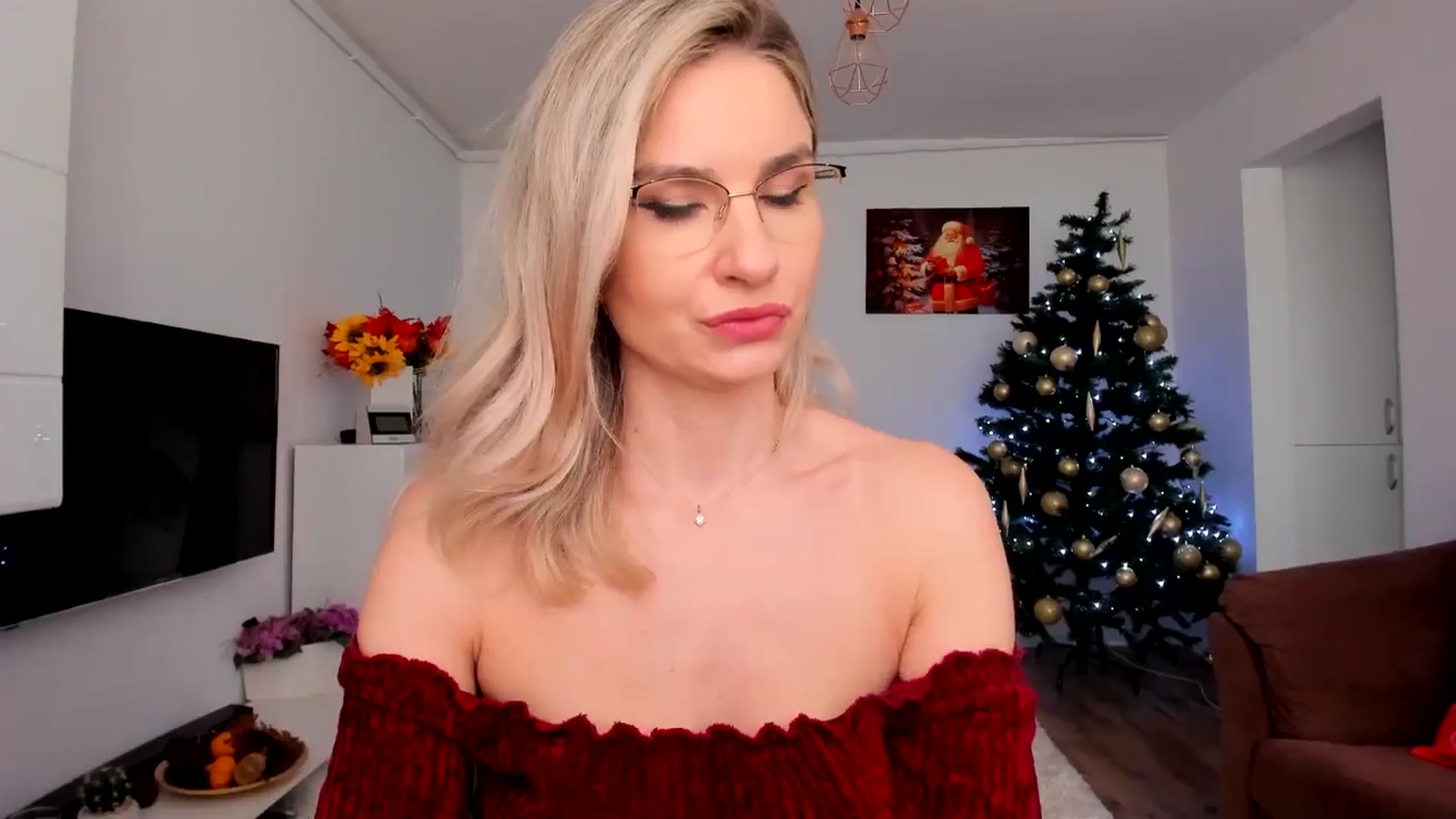 Gallery image thumbnail from AlyMiss's myfreecams stream on, 12/18/2025, 09:00 image 4 of 20