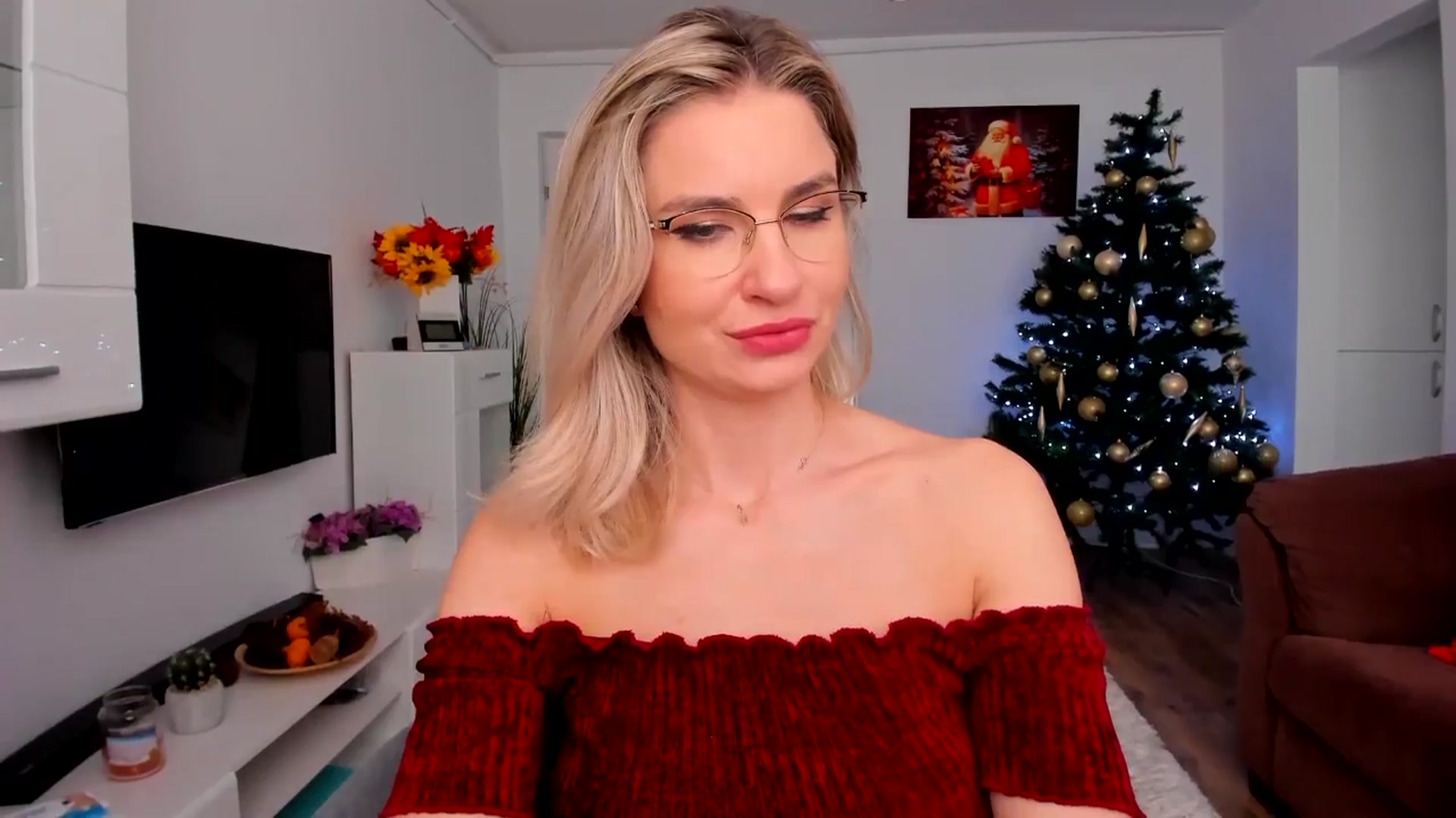 Gallery image thumbnail from AlyMiss's myfreecams stream on, 12/18/2025, 09:00 image 10 of 20