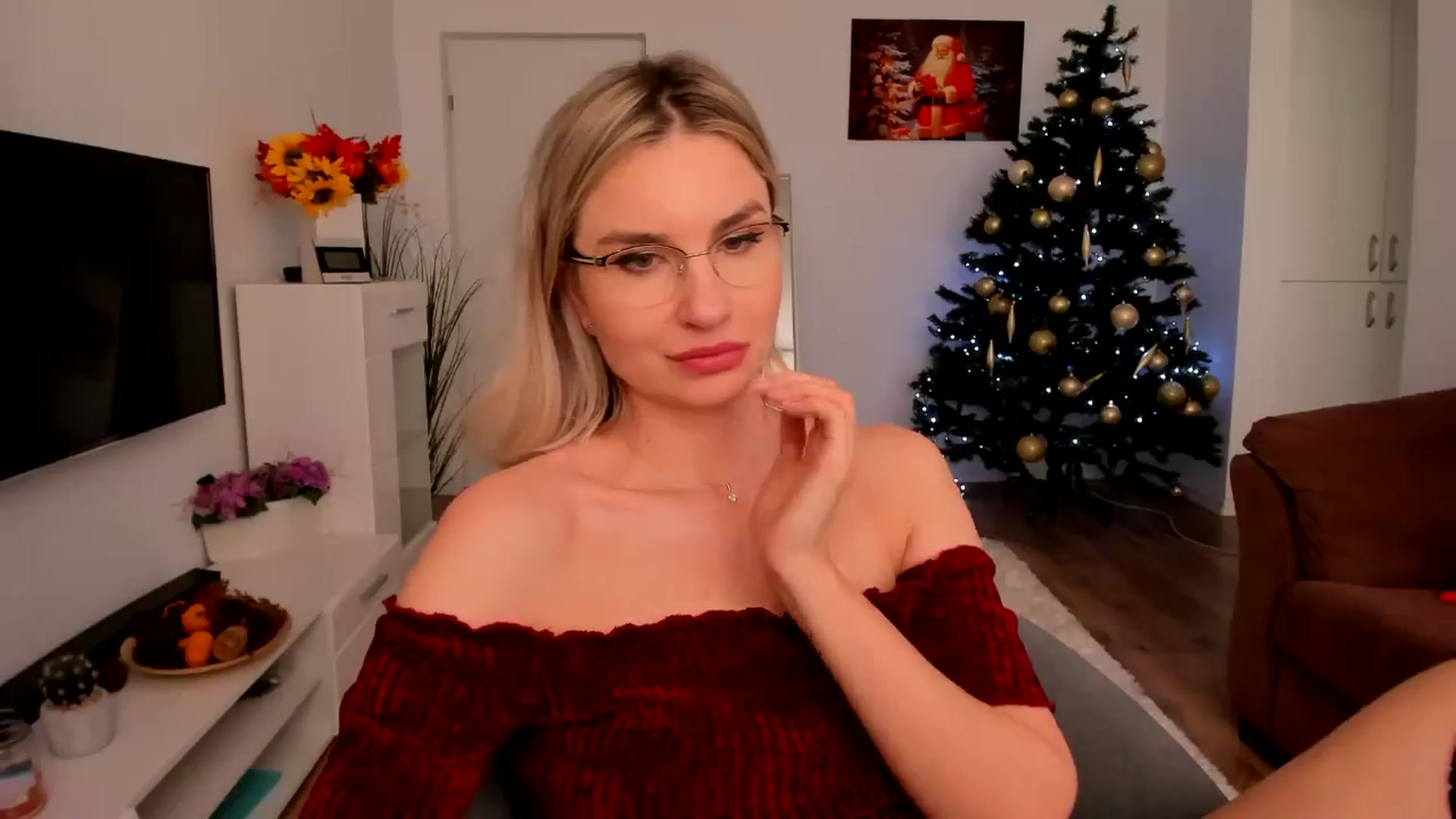 Gallery image thumbnail from AlyMiss's myfreecams stream on, 12/18/2025, 14:42 image 3 of 20