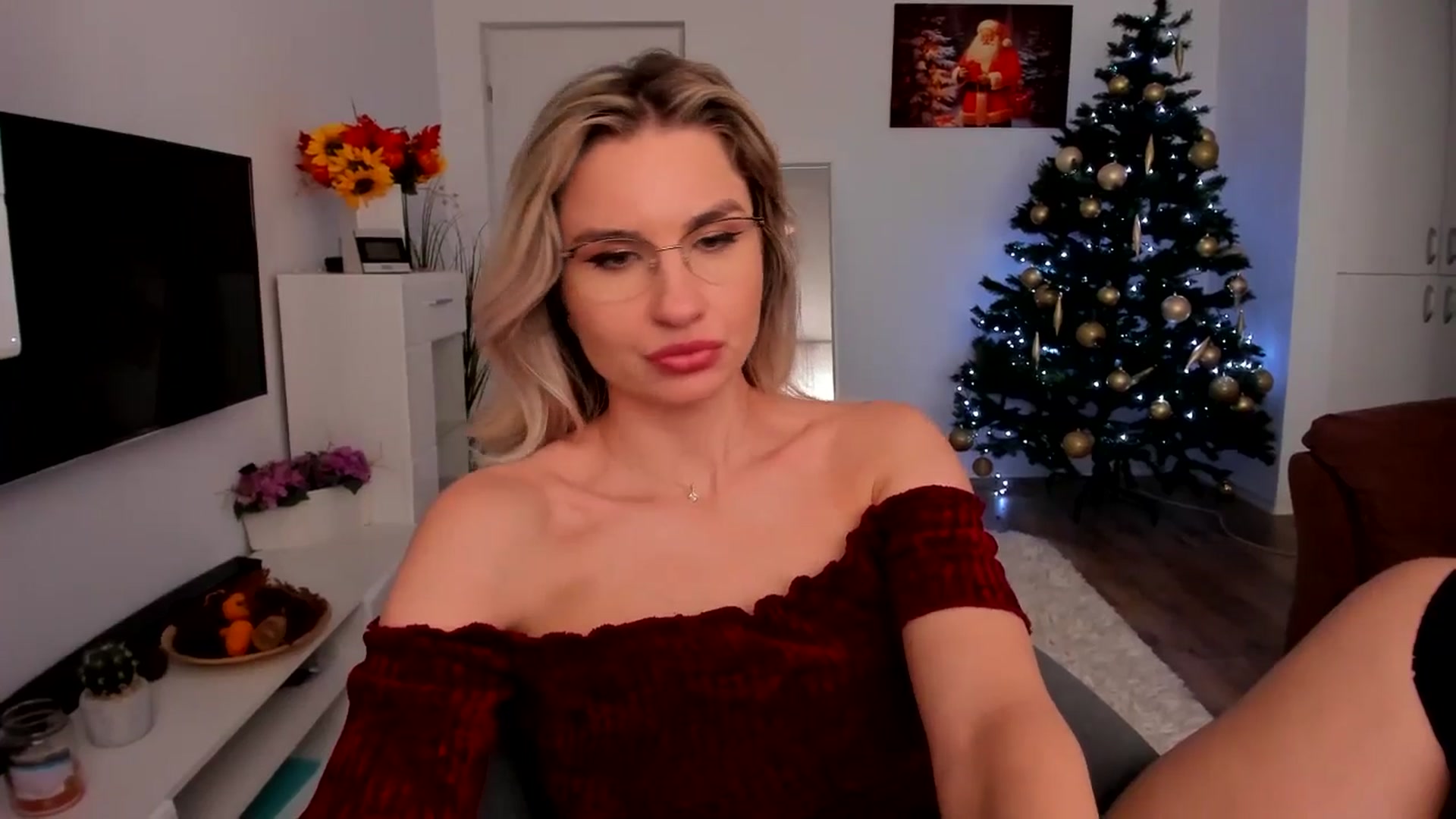 Gallery image thumbnail from AlyMiss's myfreecams stream on, 12/18/2025, 14:42 image 8 of 20