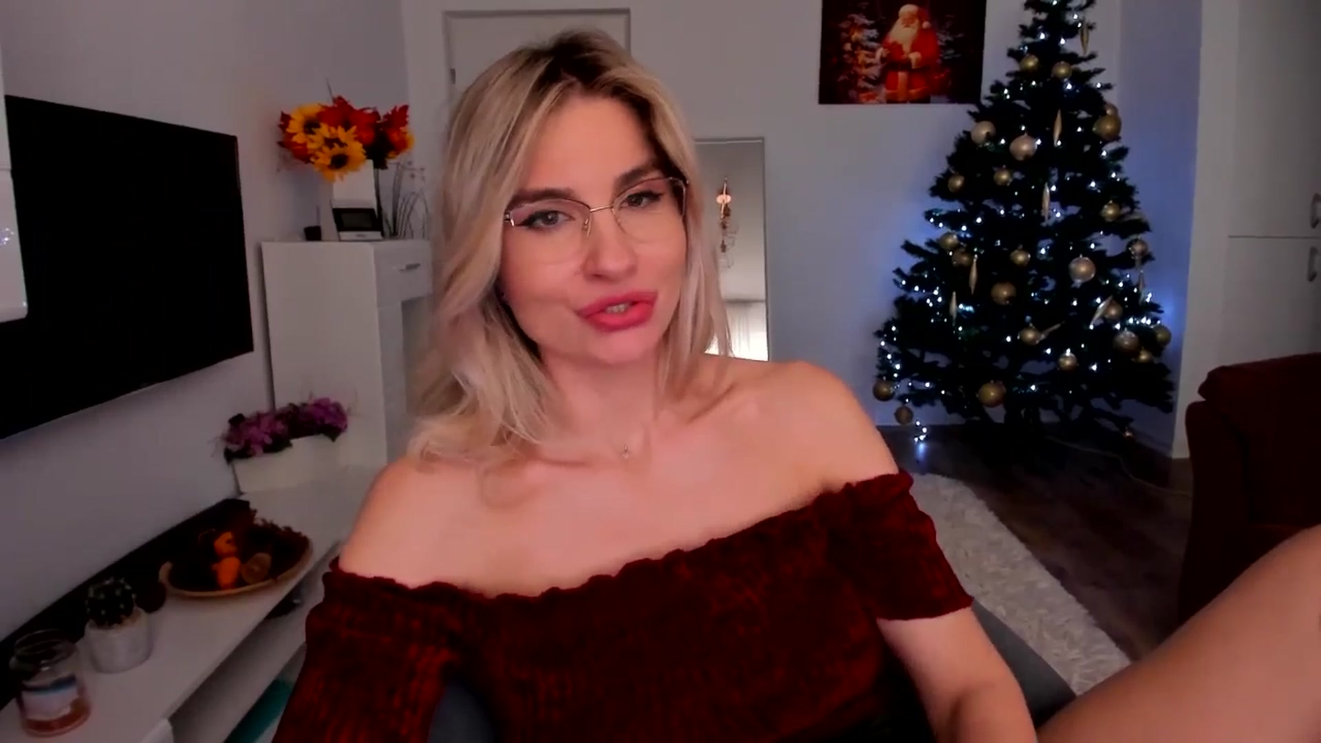 Gallery image thumbnail from AlyMiss's myfreecams stream on, 12/18/2025, 14:42 image 9 of 20