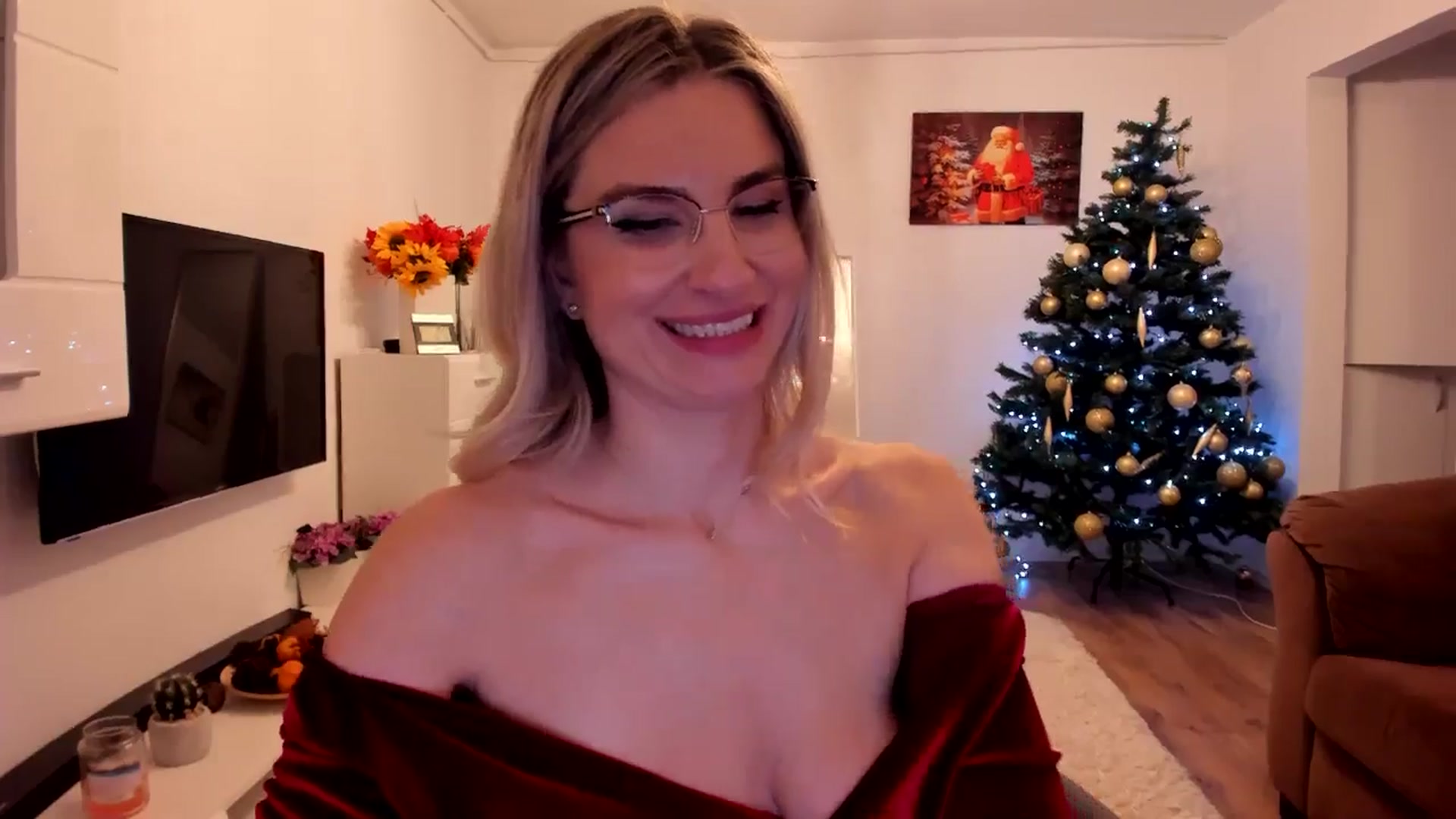 Gallery image thumbnail from AlyMiss's myfreecams stream on, 12/22/2025, 15:29 image 14 of 20