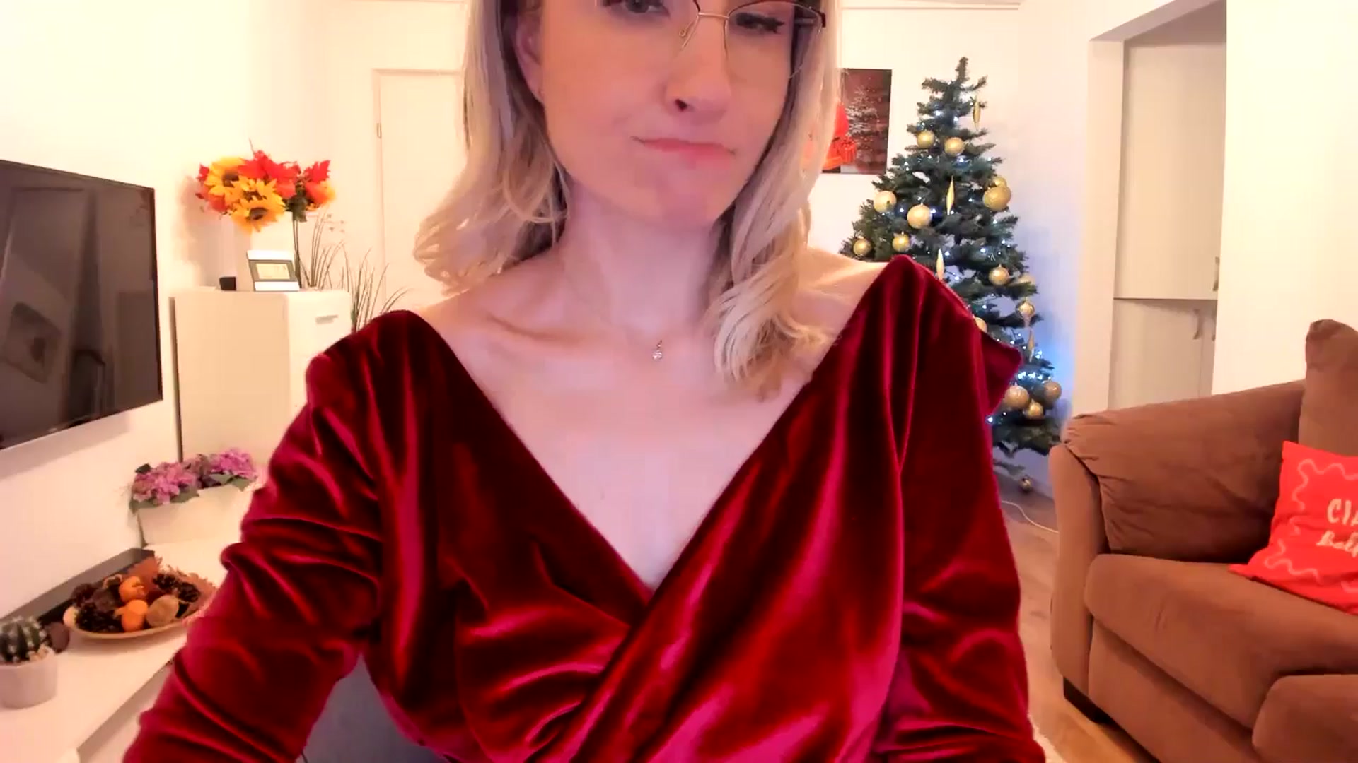 Gallery image thumbnail from AlyMiss's myfreecams stream on, 12/22/2025, 15:29 image 19 of 20