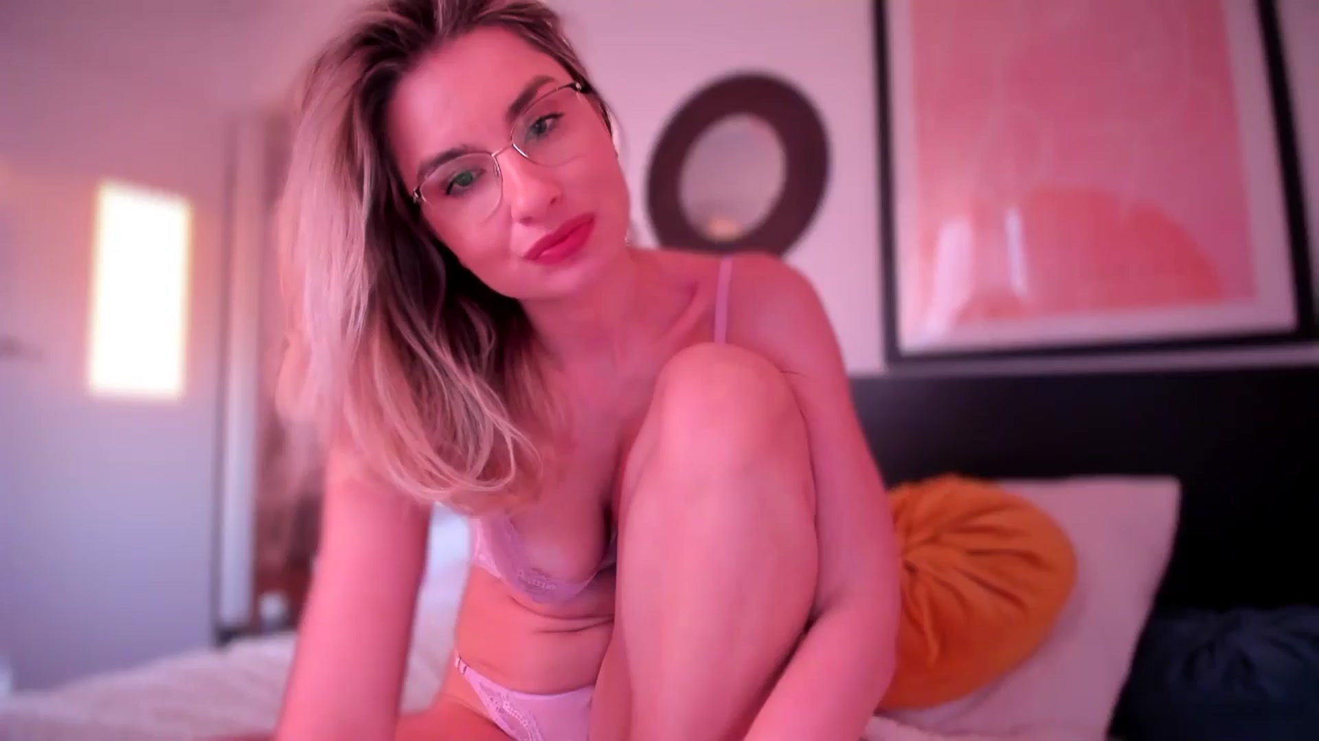 Gallery image thumbnail from AlyMiss's myfreecams stream on, 01/09/2026, 15:24 image 1 of 20