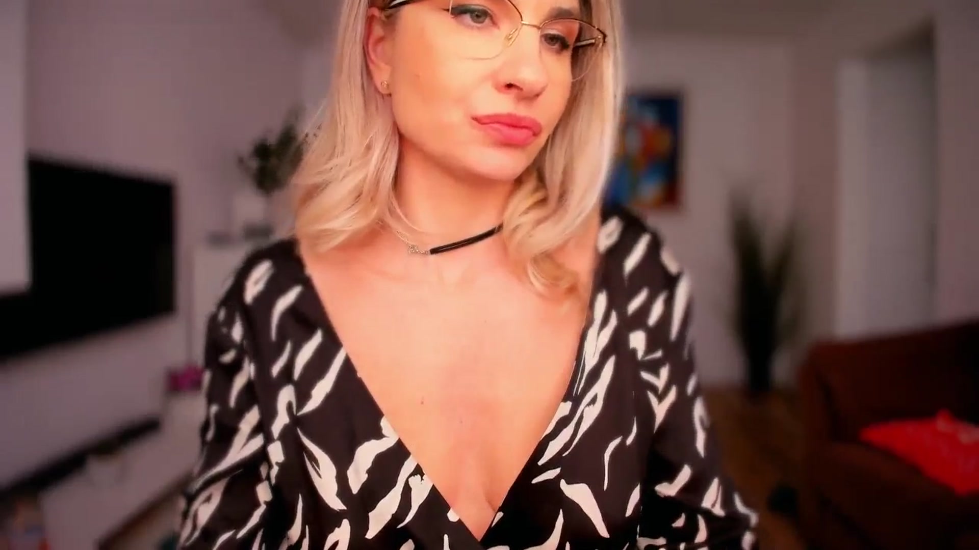 Gallery image thumbnail from AlyMiss's myfreecams stream on, 01/12/2026, 14:52 image 4 of 20