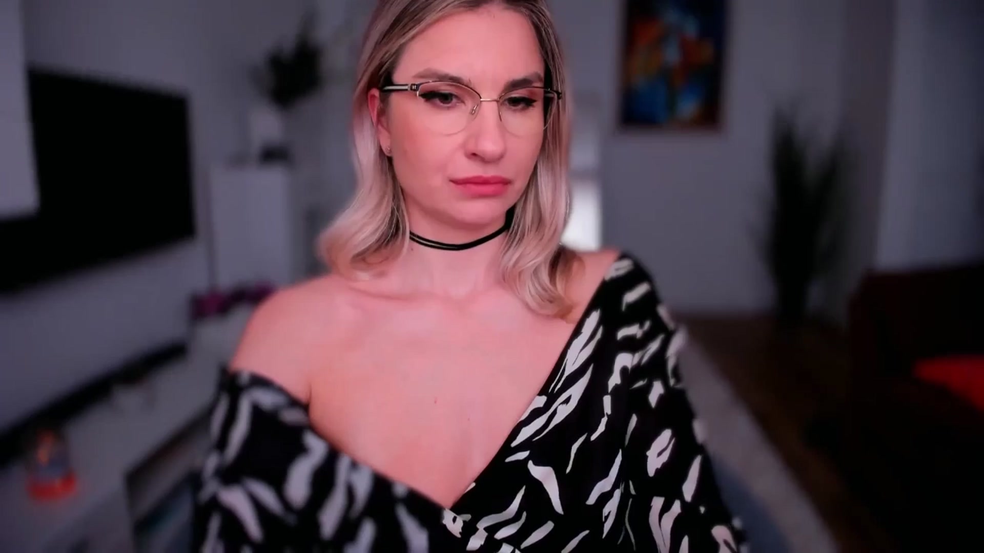 Gallery image thumbnail from AlyMiss's myfreecams stream on, 01/12/2026, 14:52 image 16 of 20