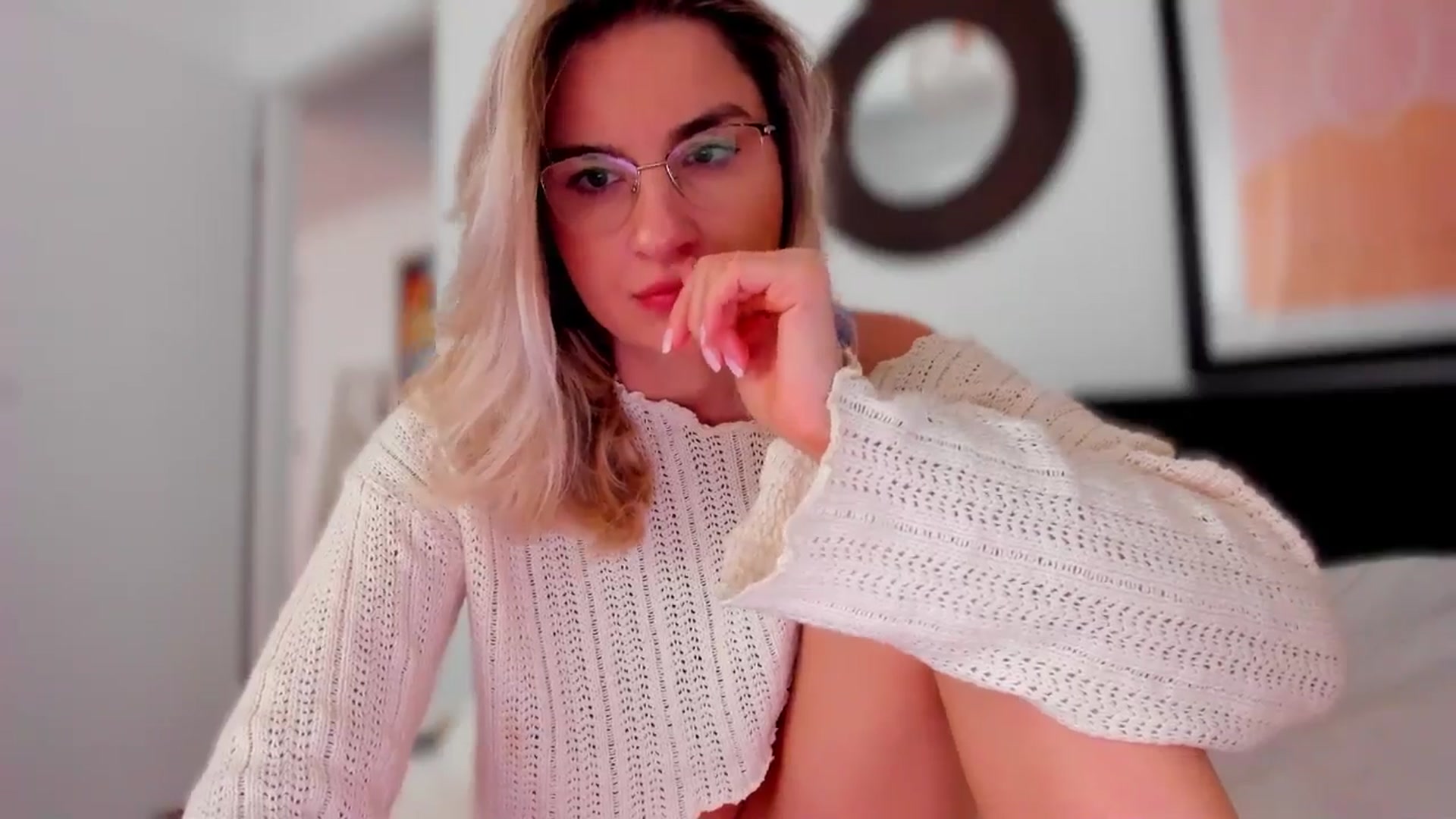 Gallery image thumbnail from AlyMiss's myfreecams stream on, 01/13/2026, 14:30 image 12 of 20