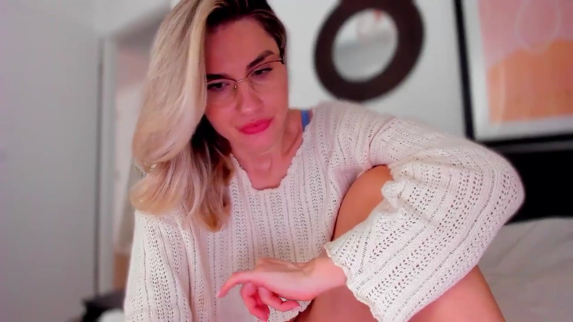 Gallery image thumbnail from AlyMiss's myfreecams stream on, 01/13/2026, 14:30 image 13 of 20