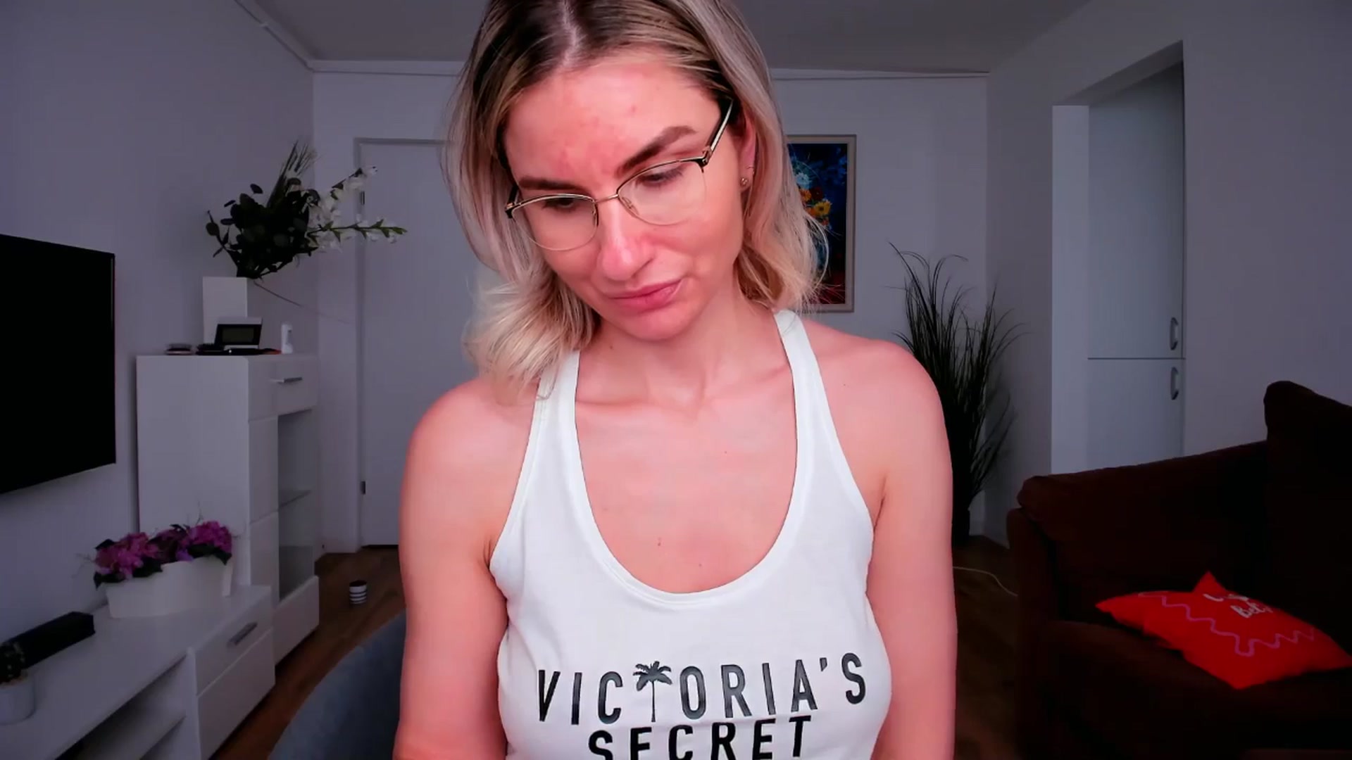 Gallery image thumbnail from AlyMiss's myfreecams stream on, 01/15/2026, 14:11 image 5 of 20