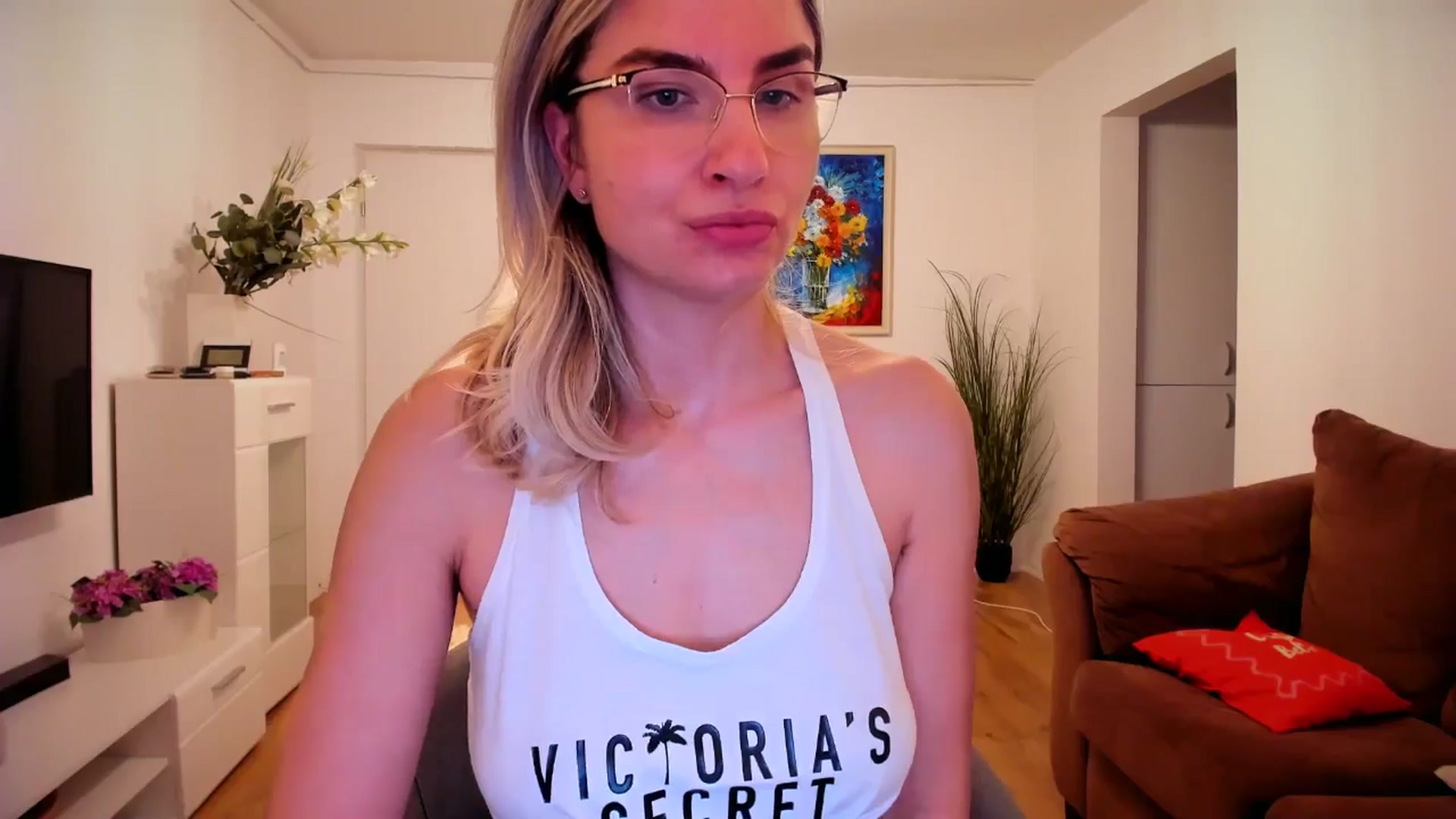 Gallery image thumbnail from AlyMiss's myfreecams stream on, 01/15/2026, 15:17 image 18 of 20