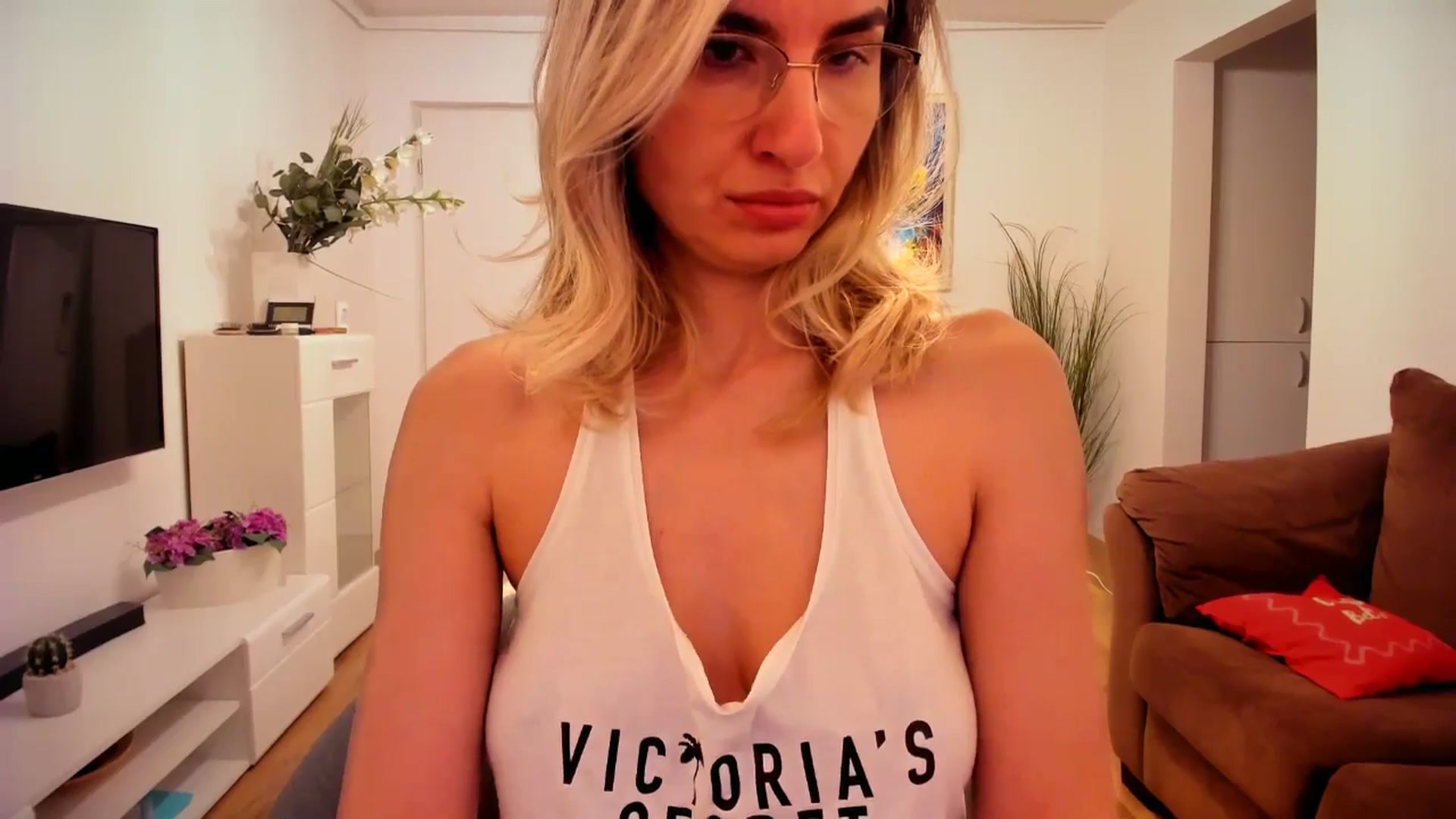 Gallery image thumbnail from AlyMiss's myfreecams stream on, 01/15/2026, 15:50 image 10 of 20