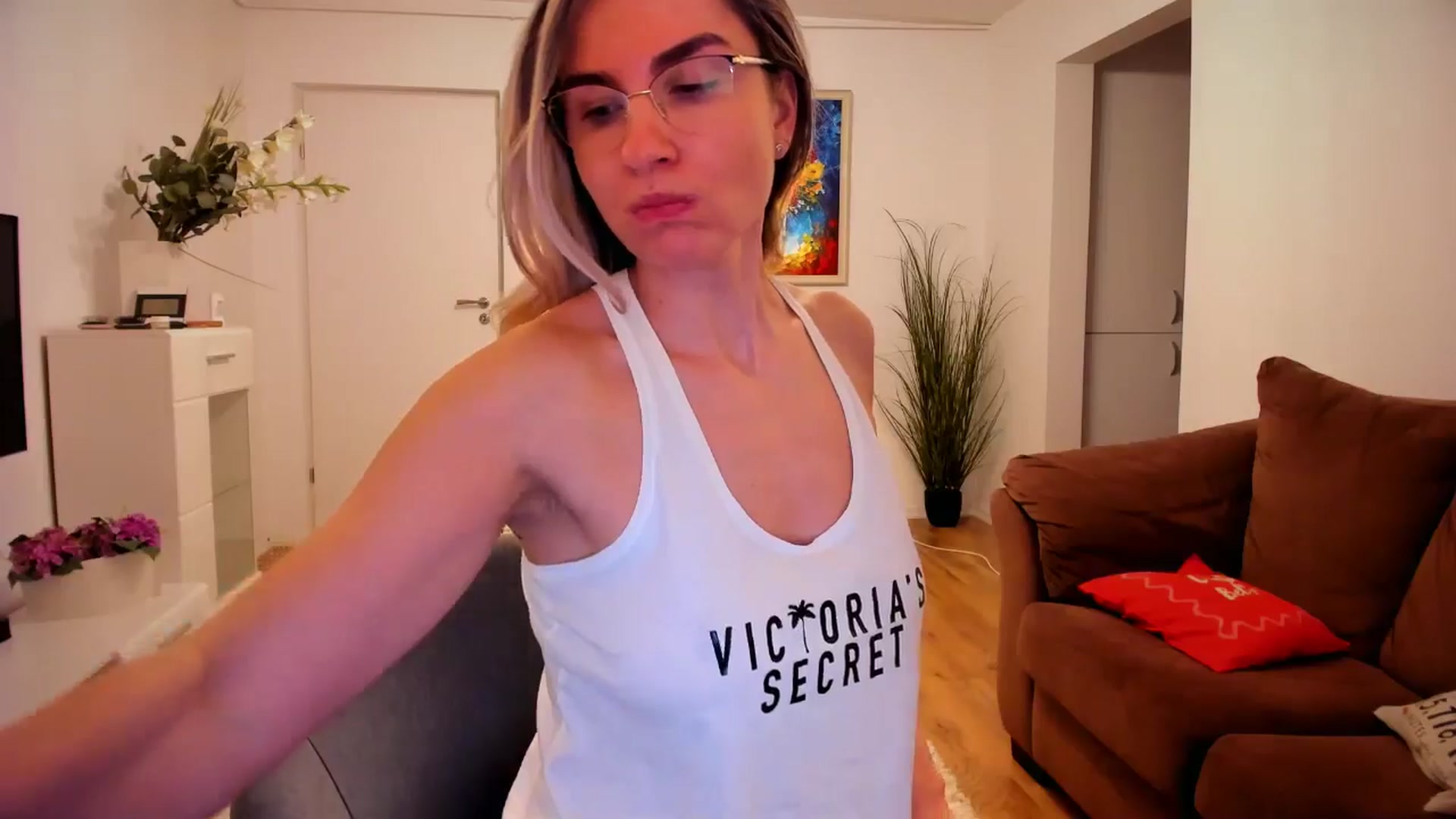 Gallery image thumbnail from AlyMiss's myfreecams stream on, 01/15/2026, 15:50 image 19 of 20