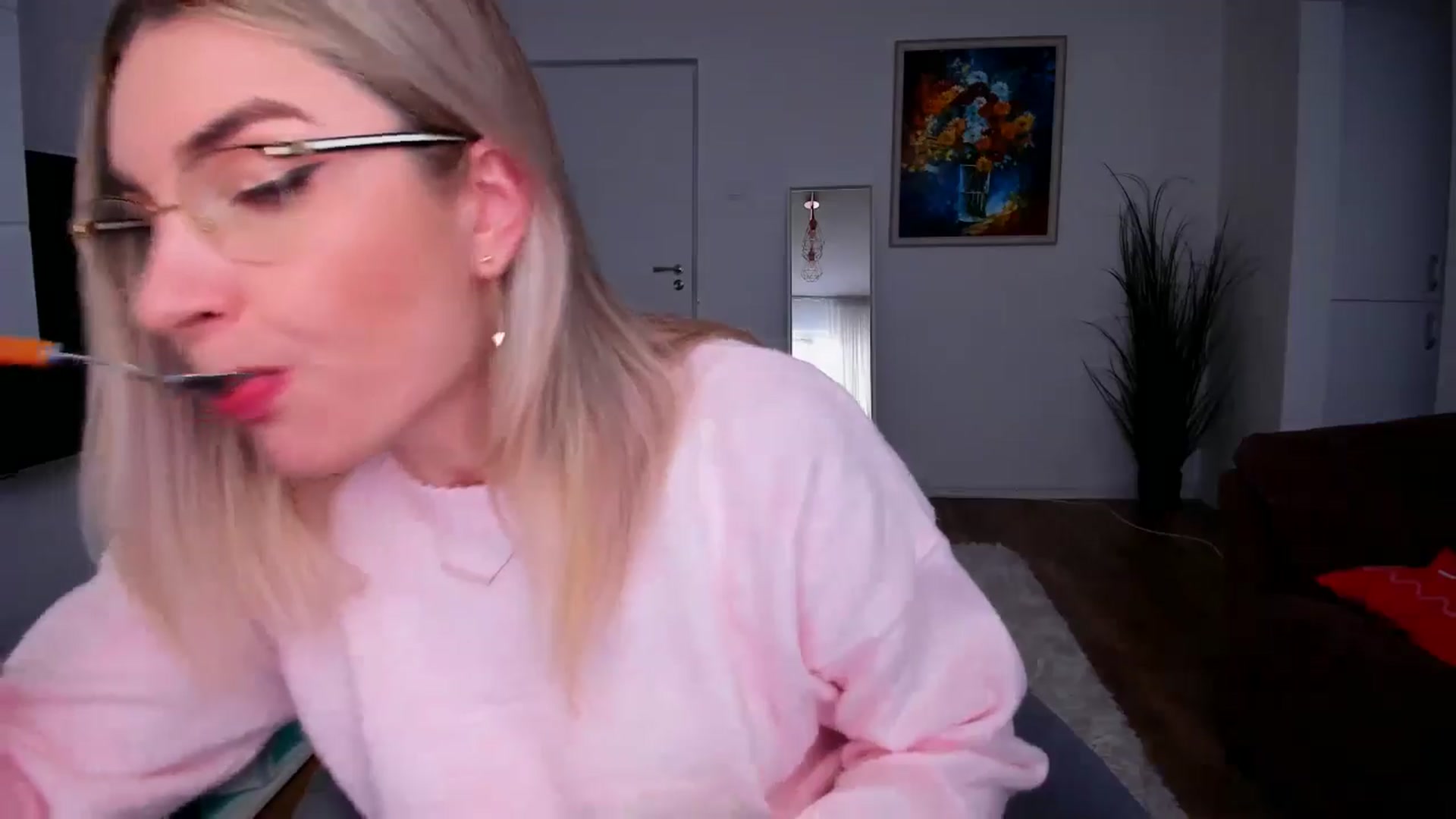 Gallery image thumbnail from AlyMiss's myfreecams stream on, 01/16/2026, 09:53 image 2 of 20