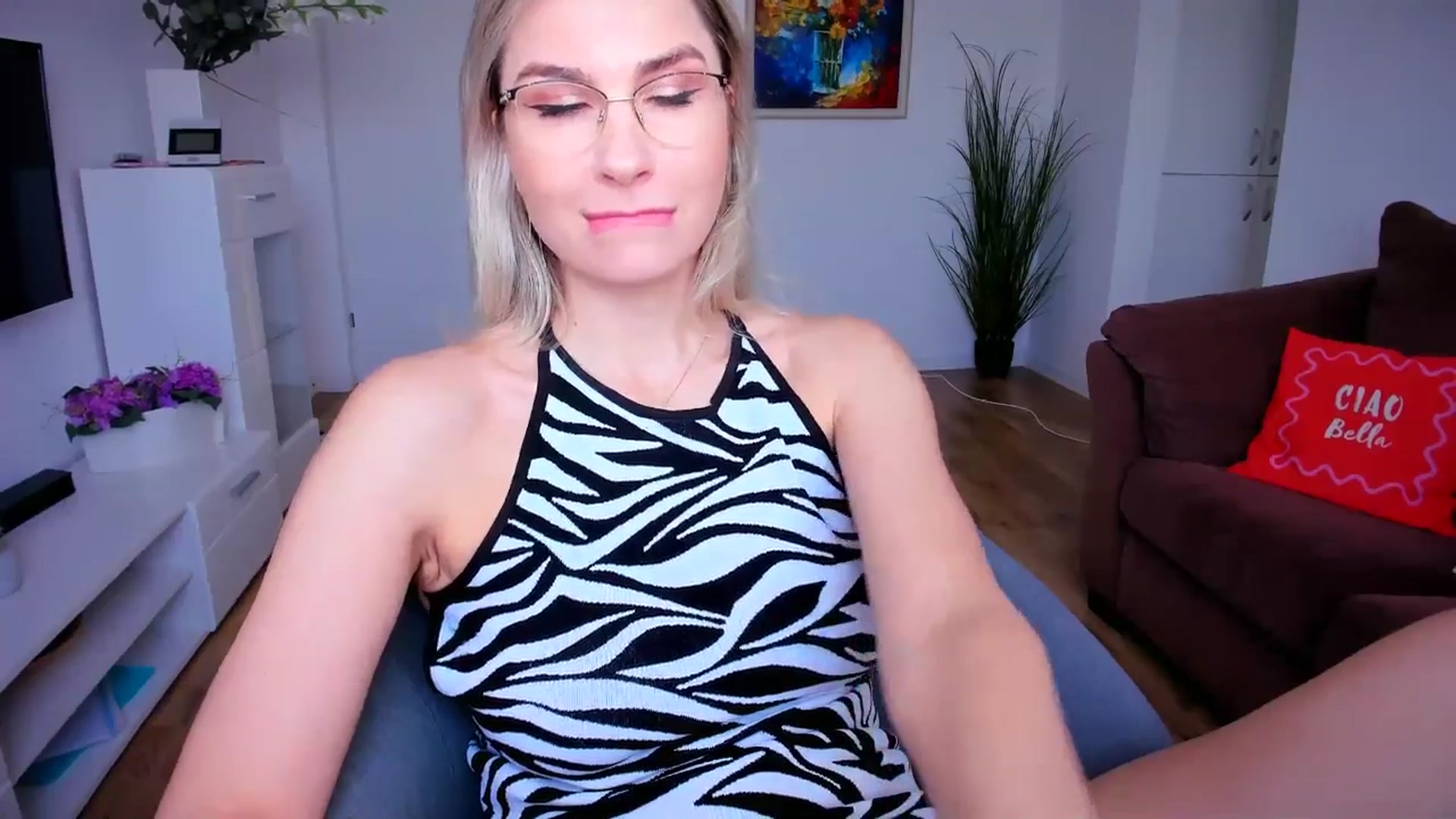 Gallery image thumbnail from AlyMiss's myfreecams stream on, 01/20/2026, 09:58 image 13 of 20