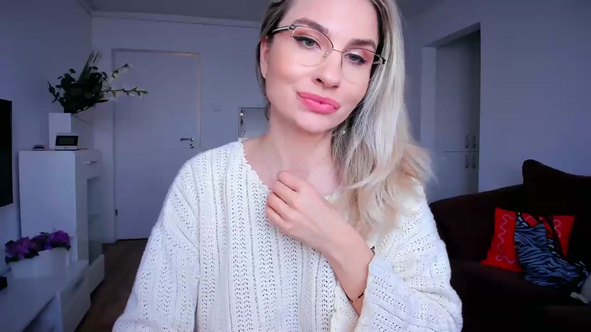 Gallery image thumbnail from AlyMiss's myfreecams stream on, 01/20/2026, 10:41 image 7 of 20