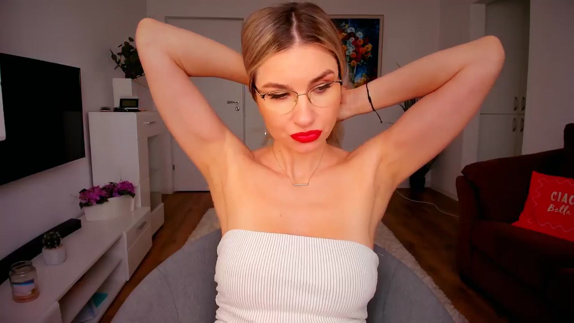 Gallery image thumbnail from AlyMiss's myfreecams stream on, 01/20/2026, 12:49 image 13 of 20