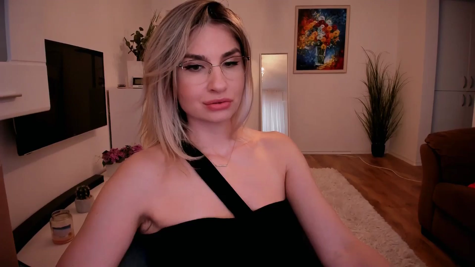 Gallery image thumbnail from AlyMiss's myfreecams stream on, 01/22/2026, 13:26 image 8 of 20
