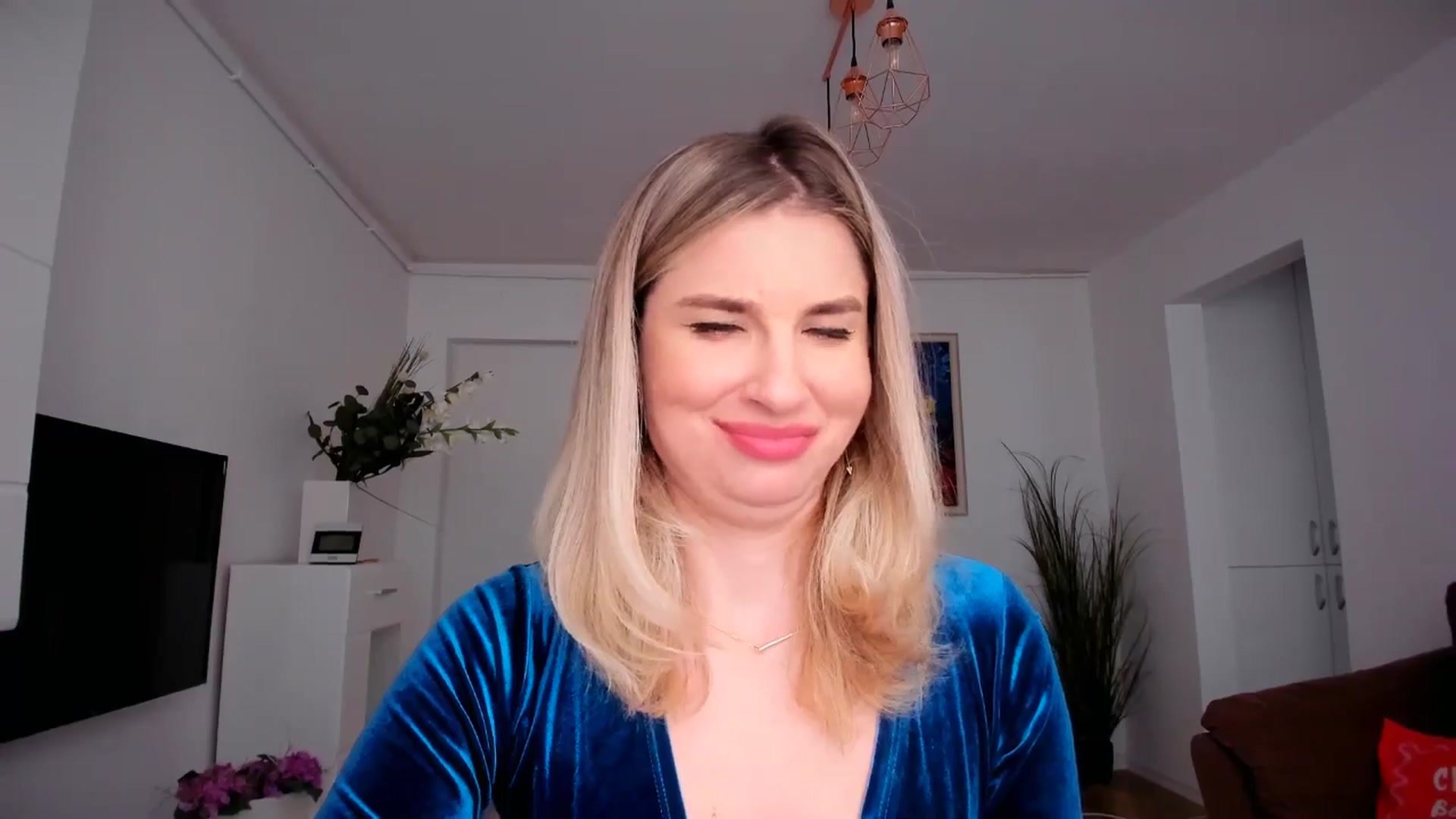 Gallery image thumbnail from AlyMiss's myfreecams stream on, 01/30/2026, 11:21 image 5 of 20