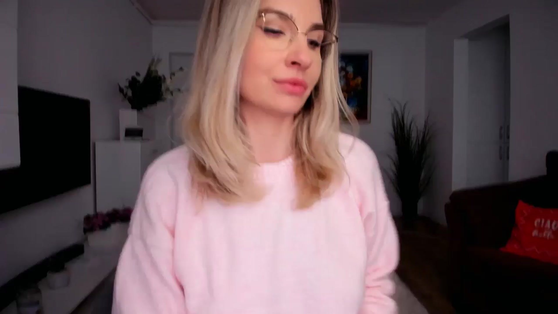 Gallery image thumbnail from AlyMiss's myfreecams stream on, 01/30/2026, 14:03 image 9 of 20