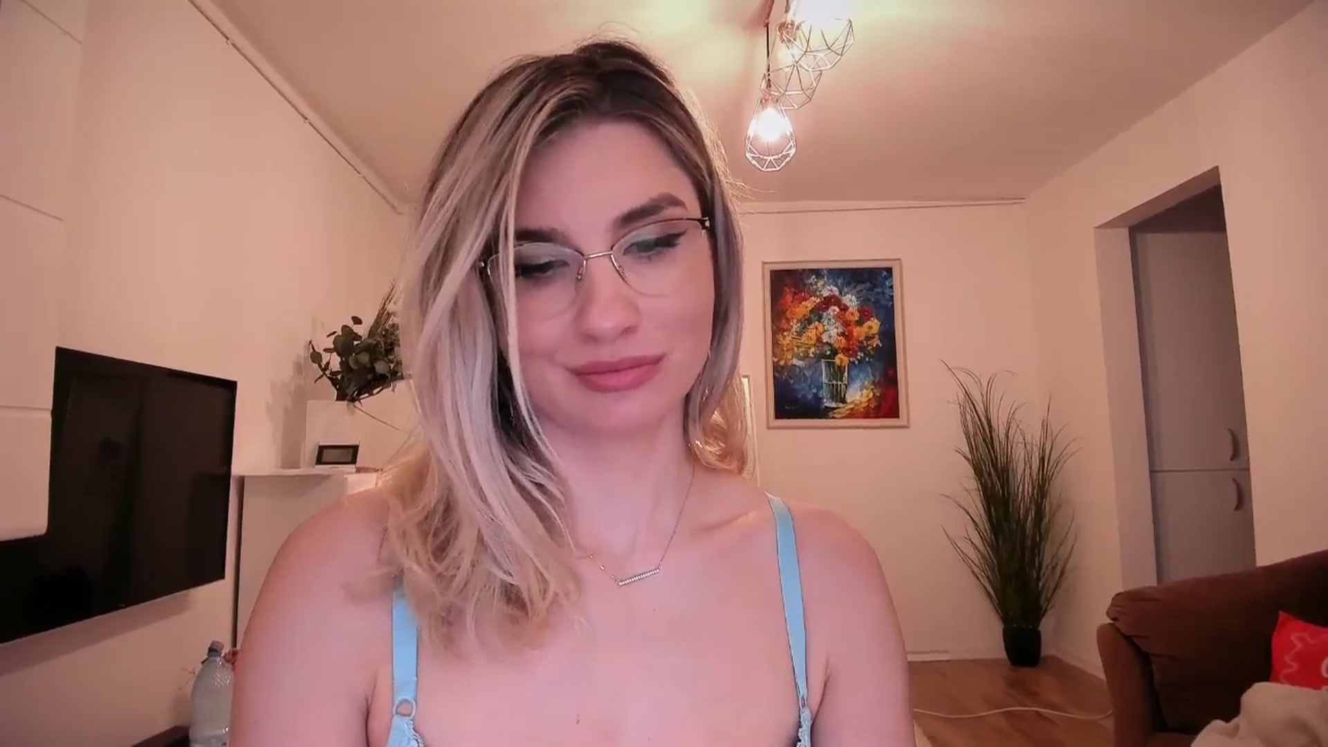 Gallery image thumbnail from AlyMiss's myfreecams stream on, 01/31/2026, 15:10 image 16 of 20