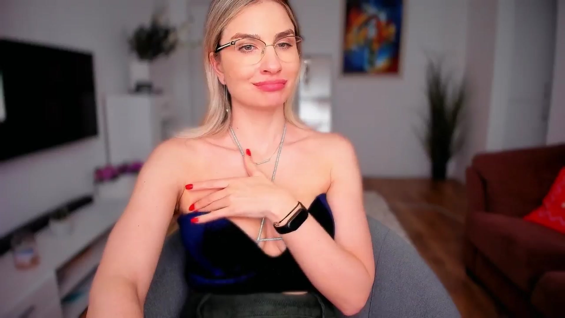 Gallery image thumbnail from AlyMiss's myfreecams stream on, 02/05/2026, 12:47 image 13 of 20