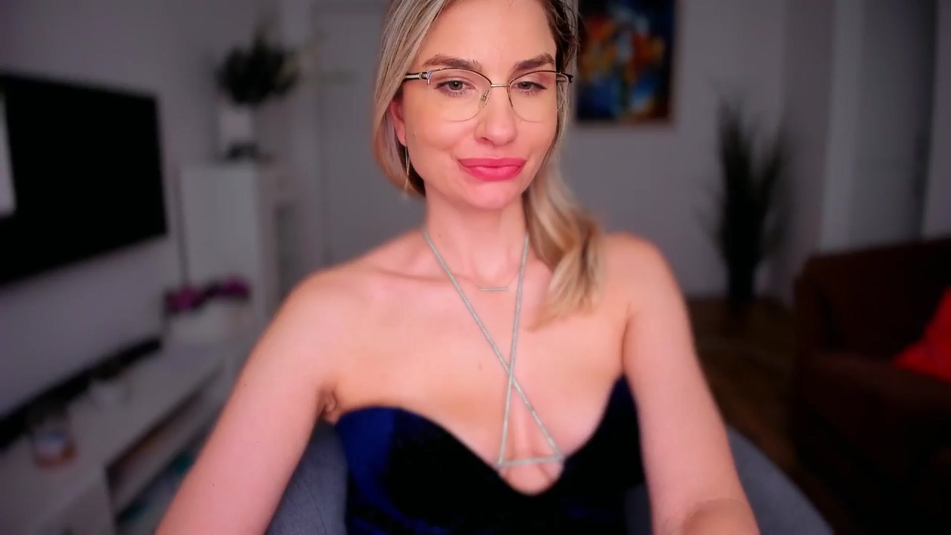 Gallery image thumbnail from AlyMiss's myfreecams stream on, 02/05/2026, 12:47 image 17 of 20
