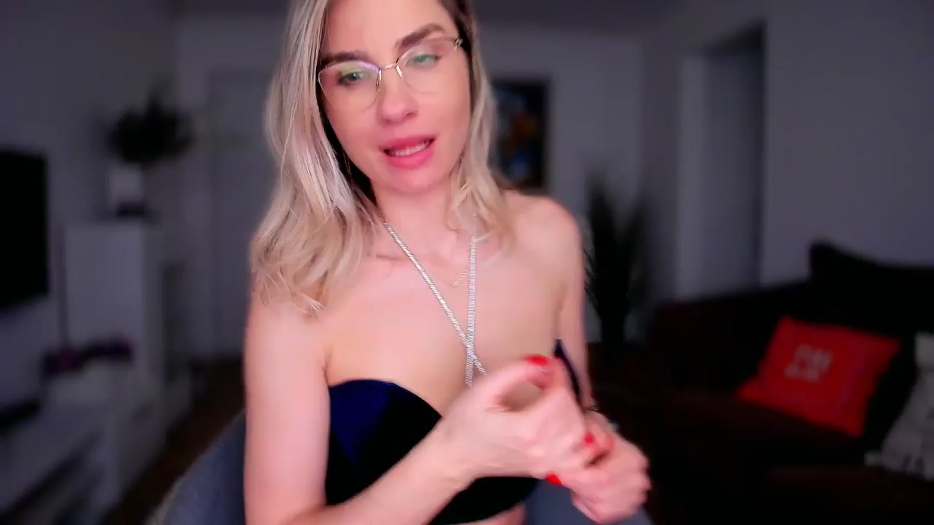 Gallery image thumbnail from AlyMiss's myfreecams stream on, 02/05/2026, 14:57 image 1 of 20