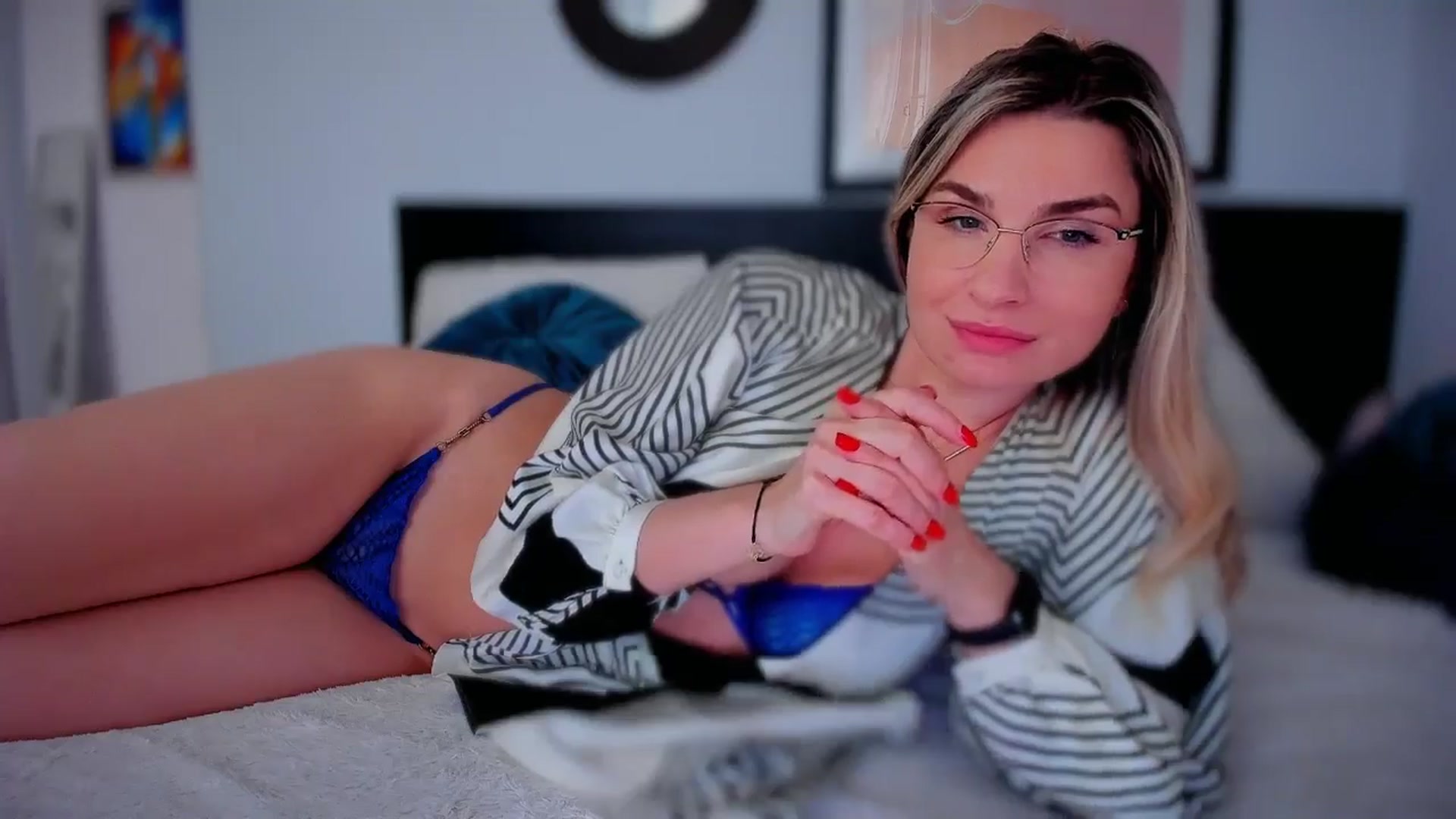 Gallery image thumbnail from AlyMiss's myfreecams stream on, 02/11/2026, 11:08 image 4 of 20