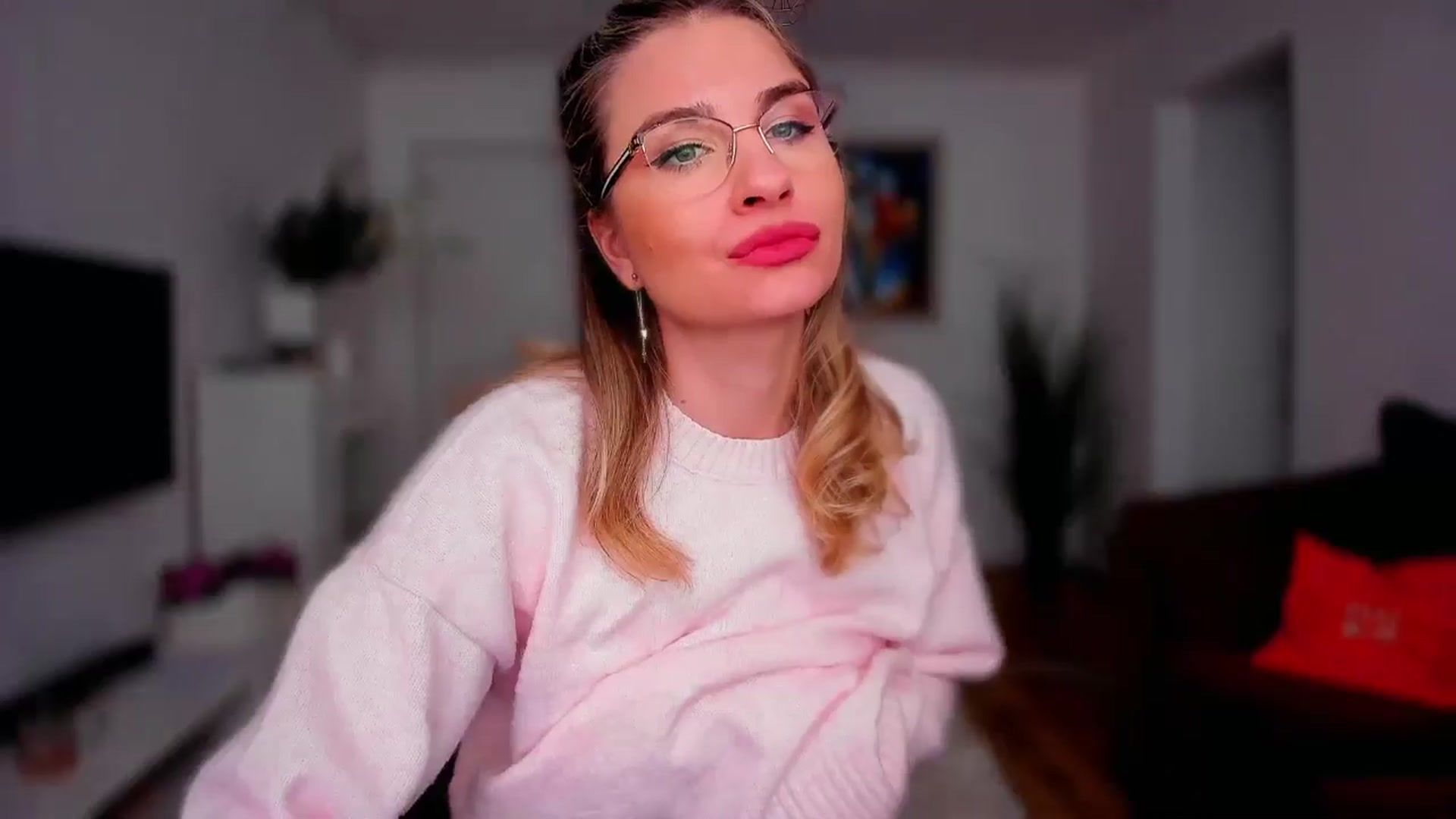 Gallery image thumbnail from AlyMiss's myfreecams stream on, 02/12/2026, 12:11 image 12 of 20