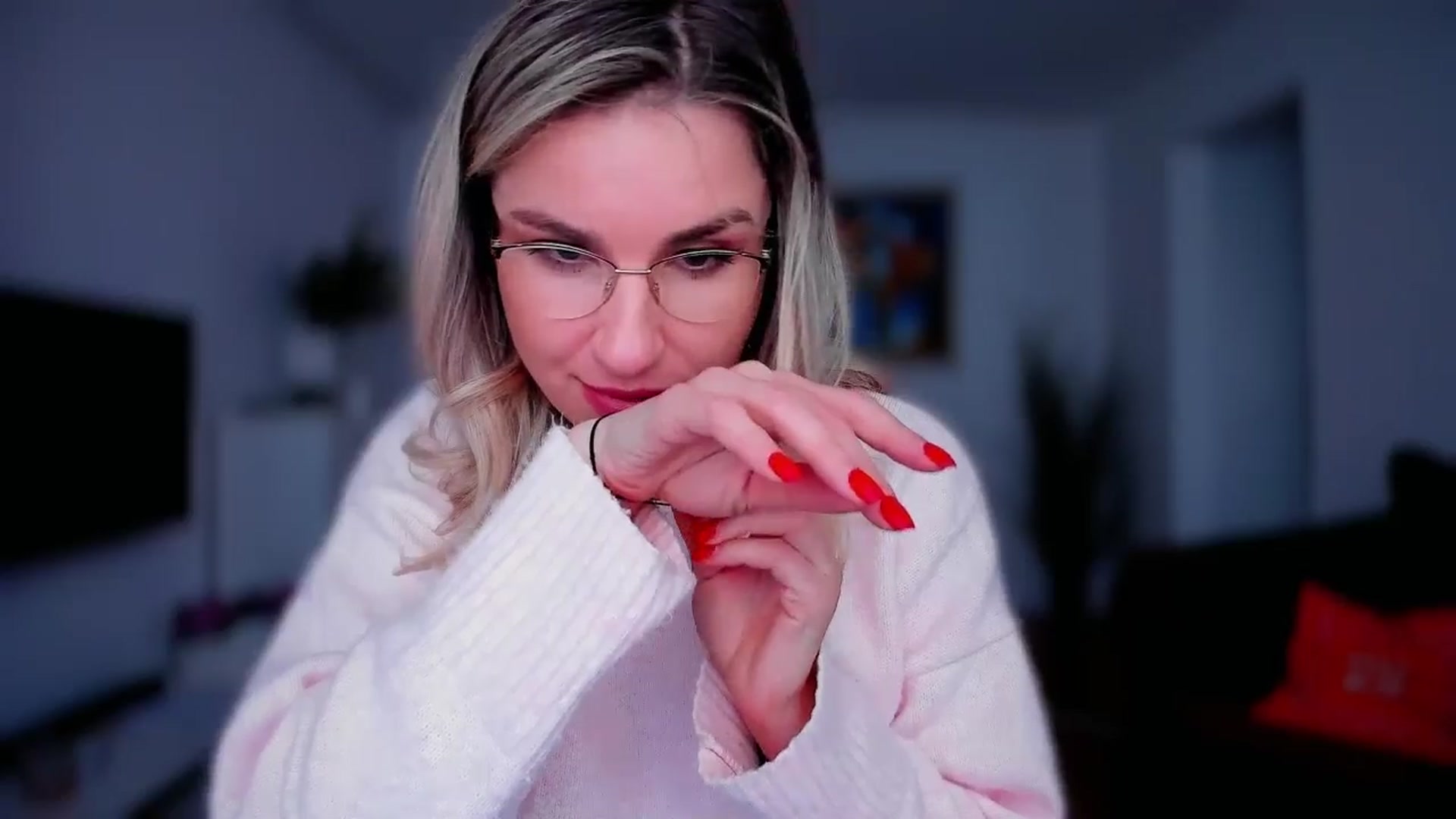 Gallery image thumbnail from AlyMiss's myfreecams stream on, 02/12/2026, 13:09 image 14 of 20