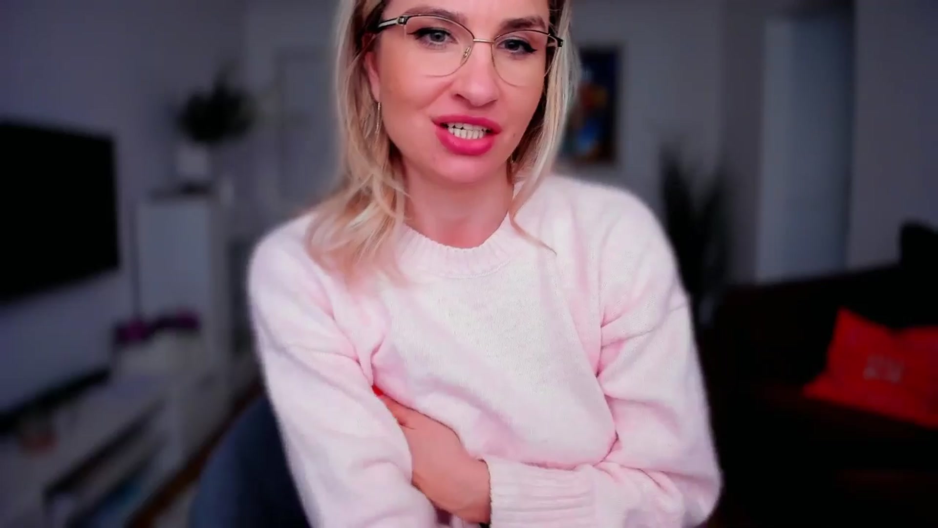 Gallery image thumbnail from AlyMiss's myfreecams stream on, 02/12/2026, 13:09 image 17 of 20