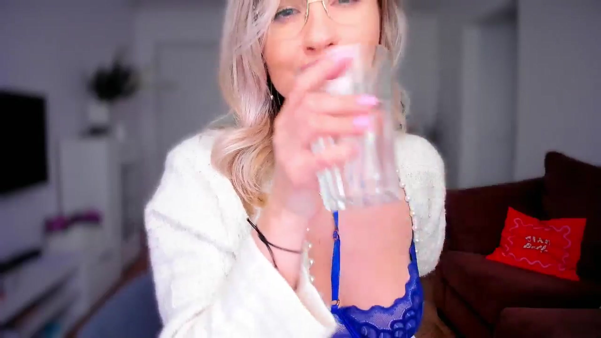 Gallery image thumbnail from AlyMiss's myfreecams stream on, 02/13/2026, 11:59 image 3 of 20