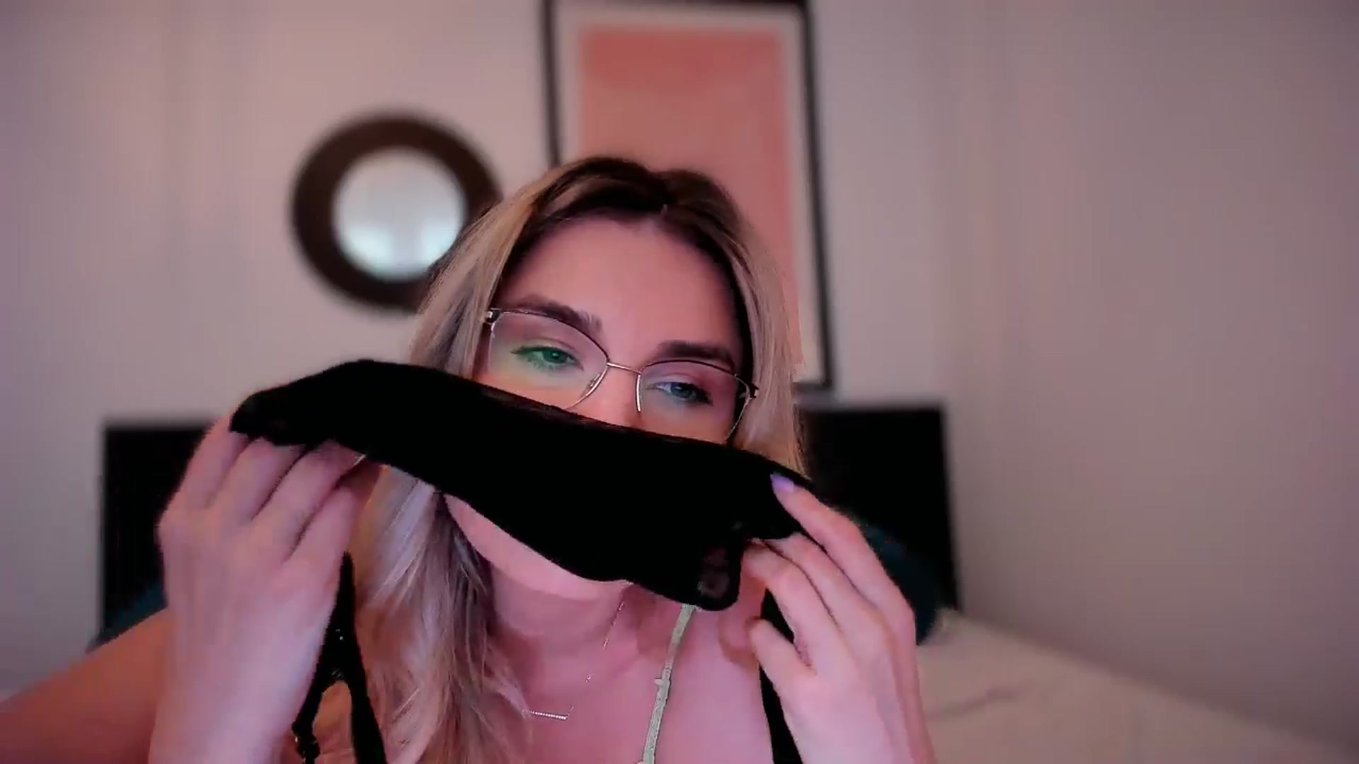 Gallery image thumbnail from AlyMiss's myfreecams stream on, 02/24/2026, 10:40 image 9 of 20