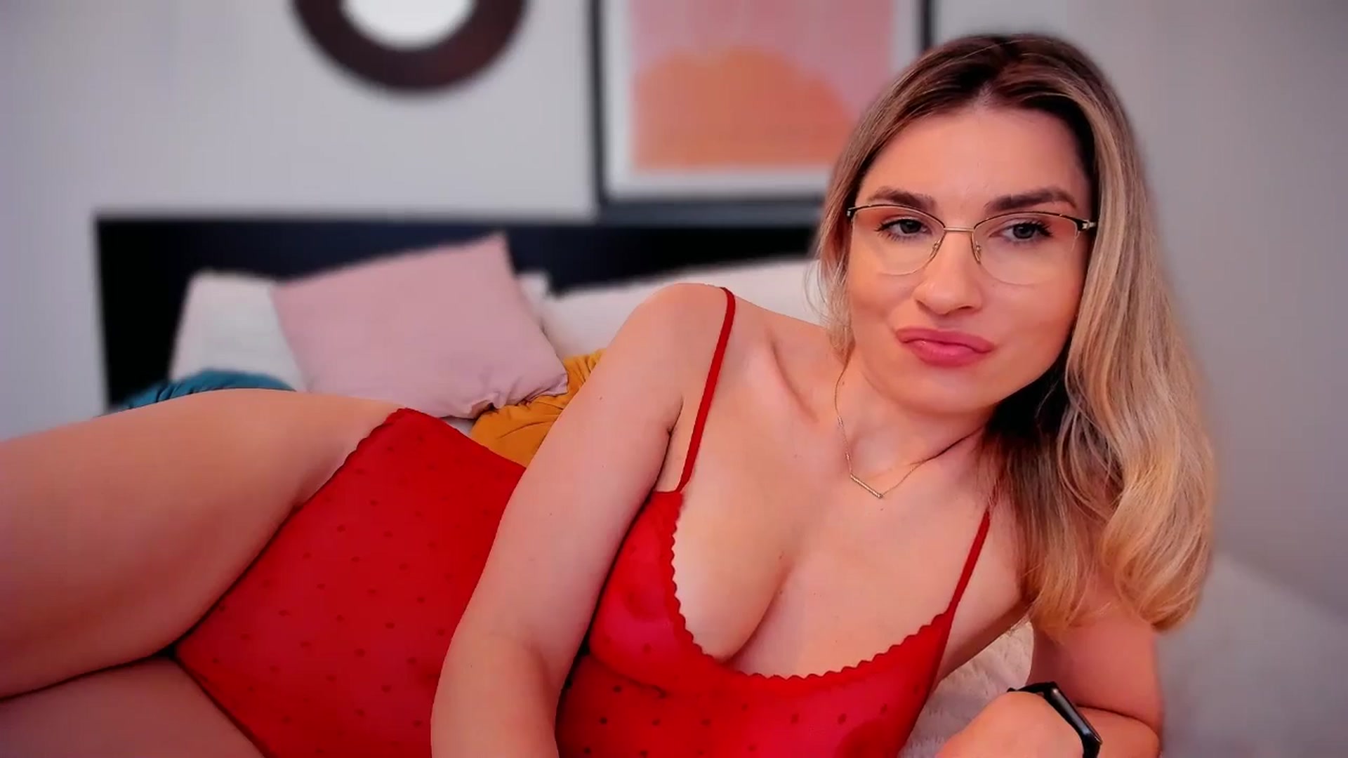 Gallery image thumbnail from AlyMiss's myfreecams stream on, 02/24/2026, 11:31 image 12 of 20