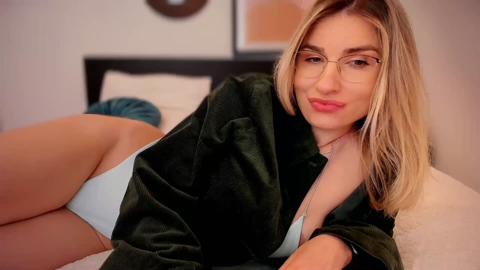 Gallery image thumbnail from AlyMiss's myfreecams stream on, 03/02/2026, 10:59 image 3 of 20