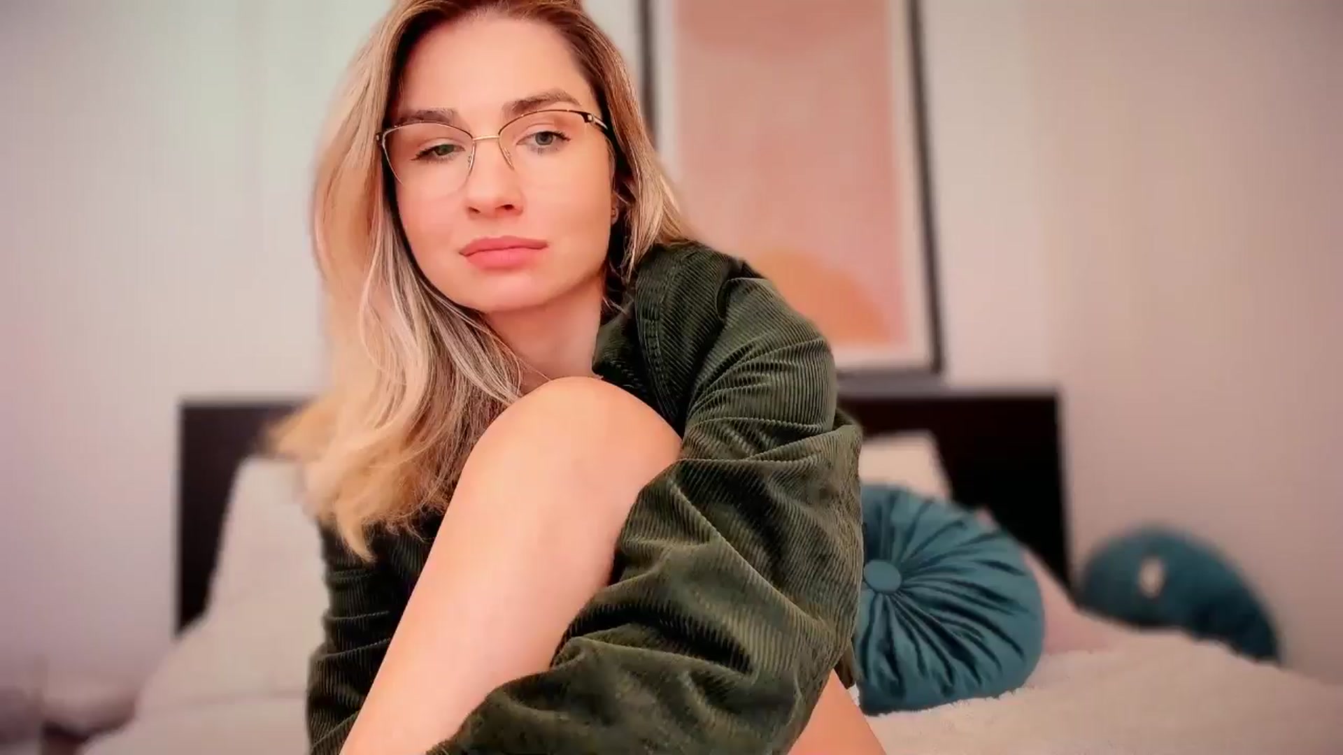 Gallery image thumbnail from AlyMiss's myfreecams stream on, 03/02/2026, 13:46 image 1 of 20