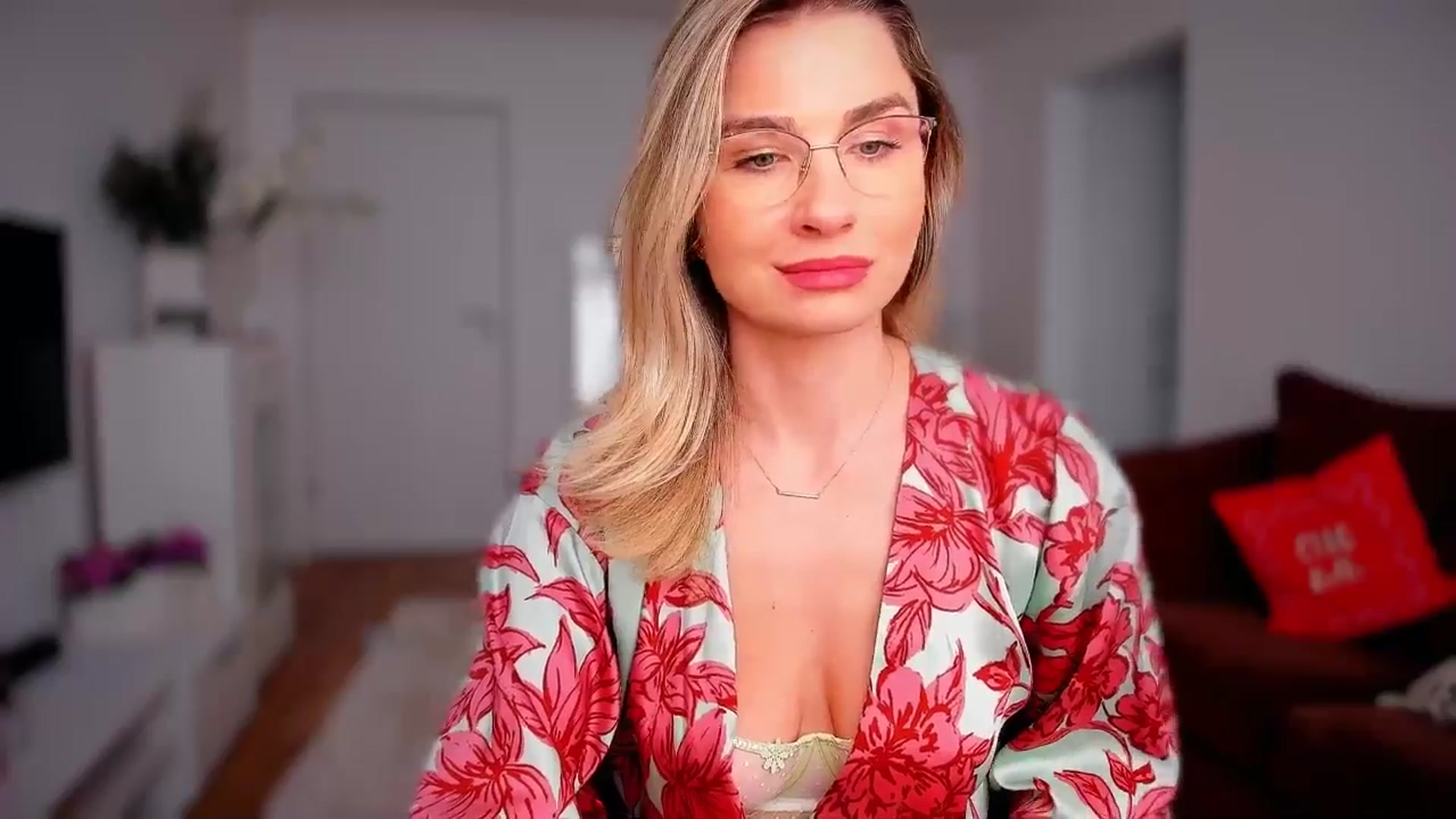 Gallery image thumbnail from AlyMiss's myfreecams stream on, 03/03/2026, 13:20 image 10 of 20