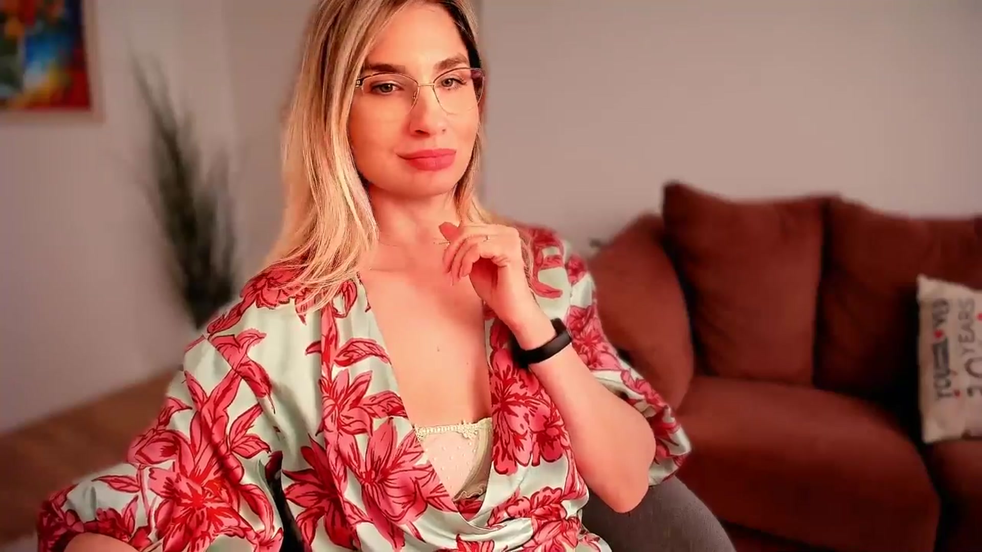 Gallery image thumbnail from AlyMiss's myfreecams stream on, 03/03/2026, 14:53 image 12 of 20