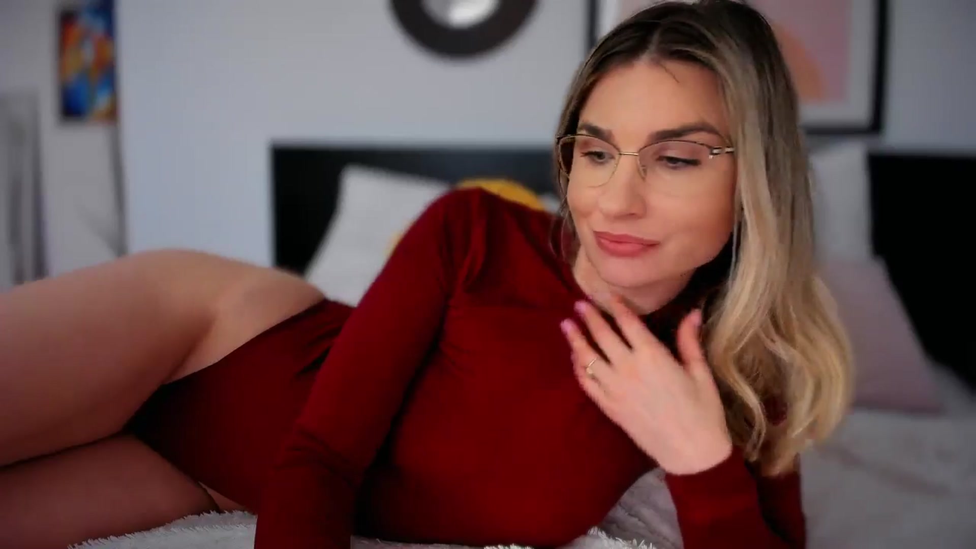 Gallery image thumbnail from AlyMiss's myfreecams stream on, 03/04/2026, 11:01 image 12 of 20