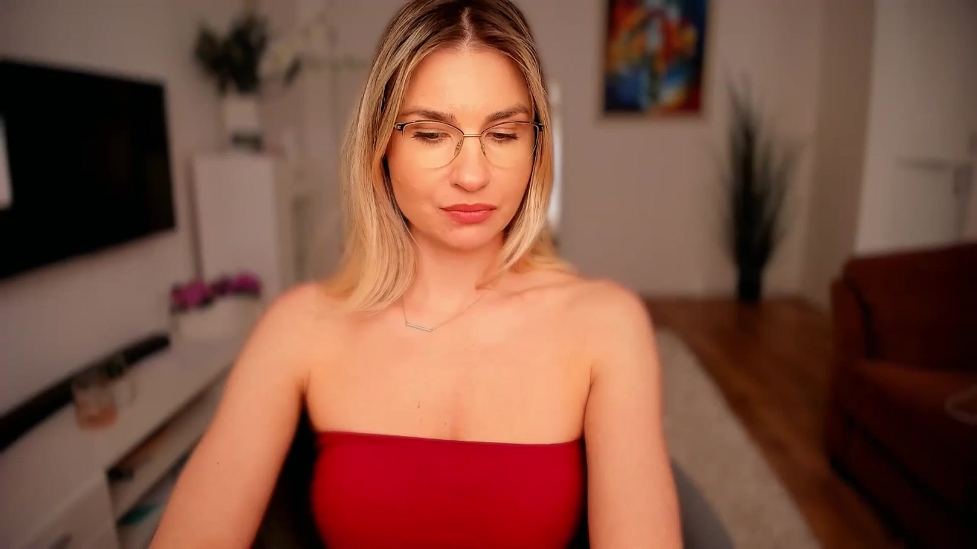 Gallery image thumbnail from AlyMiss's myfreecams stream on, 03/04/2026, 15:01 image 6 of 20